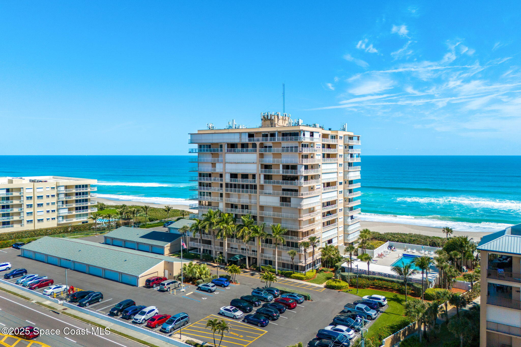 877 N Highway A1a, 1106