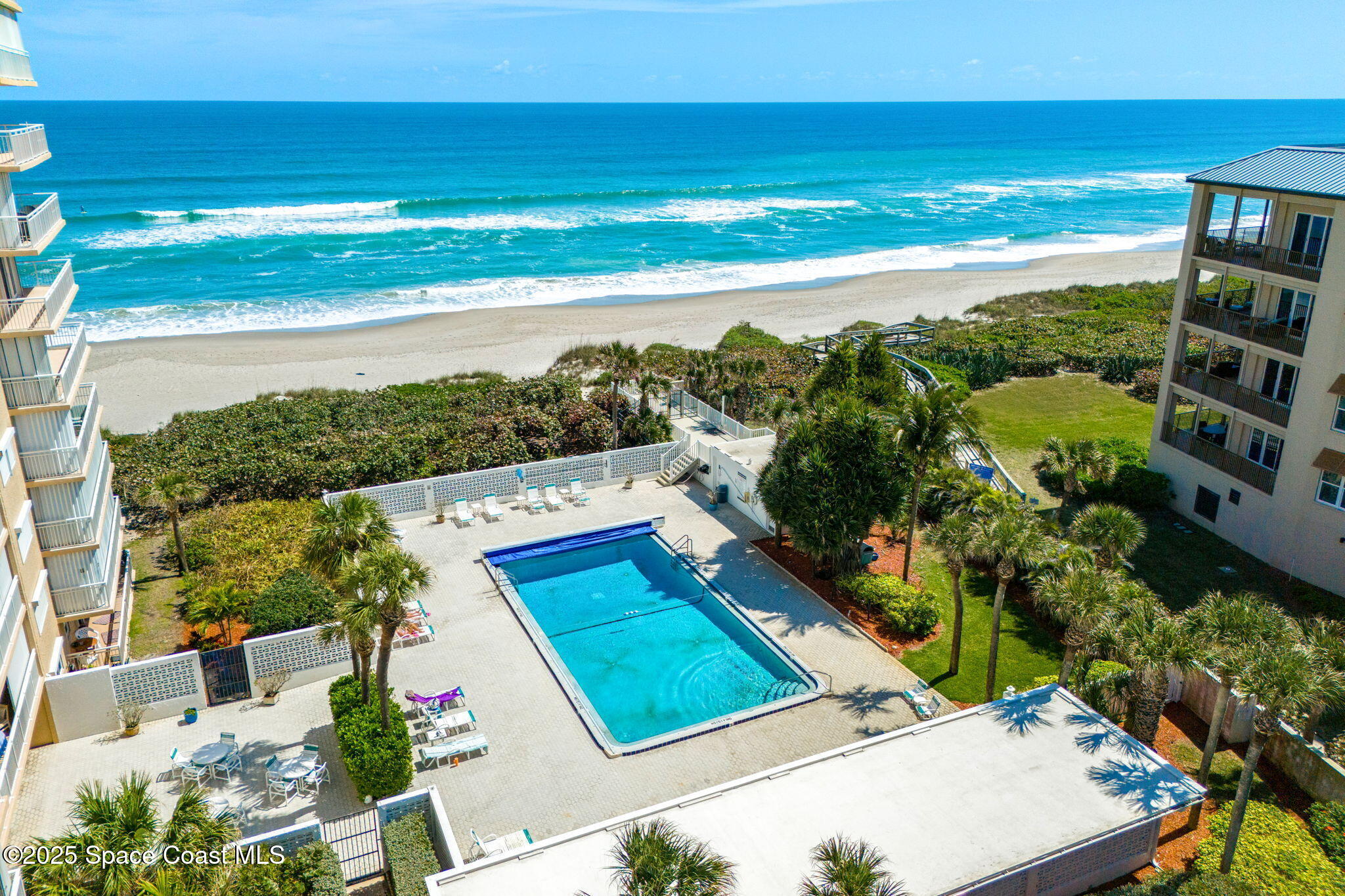 877 N Highway A1a, 1106