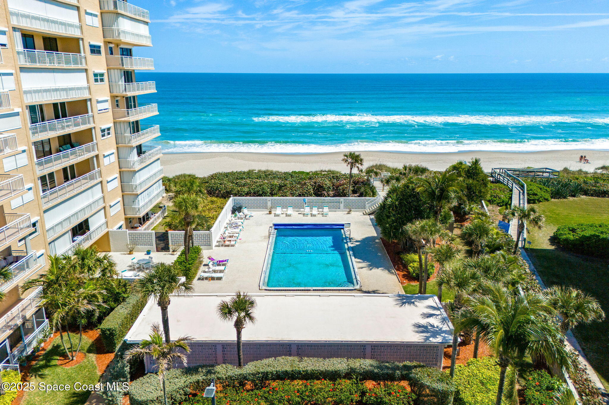 877 N Highway A1a, 1106