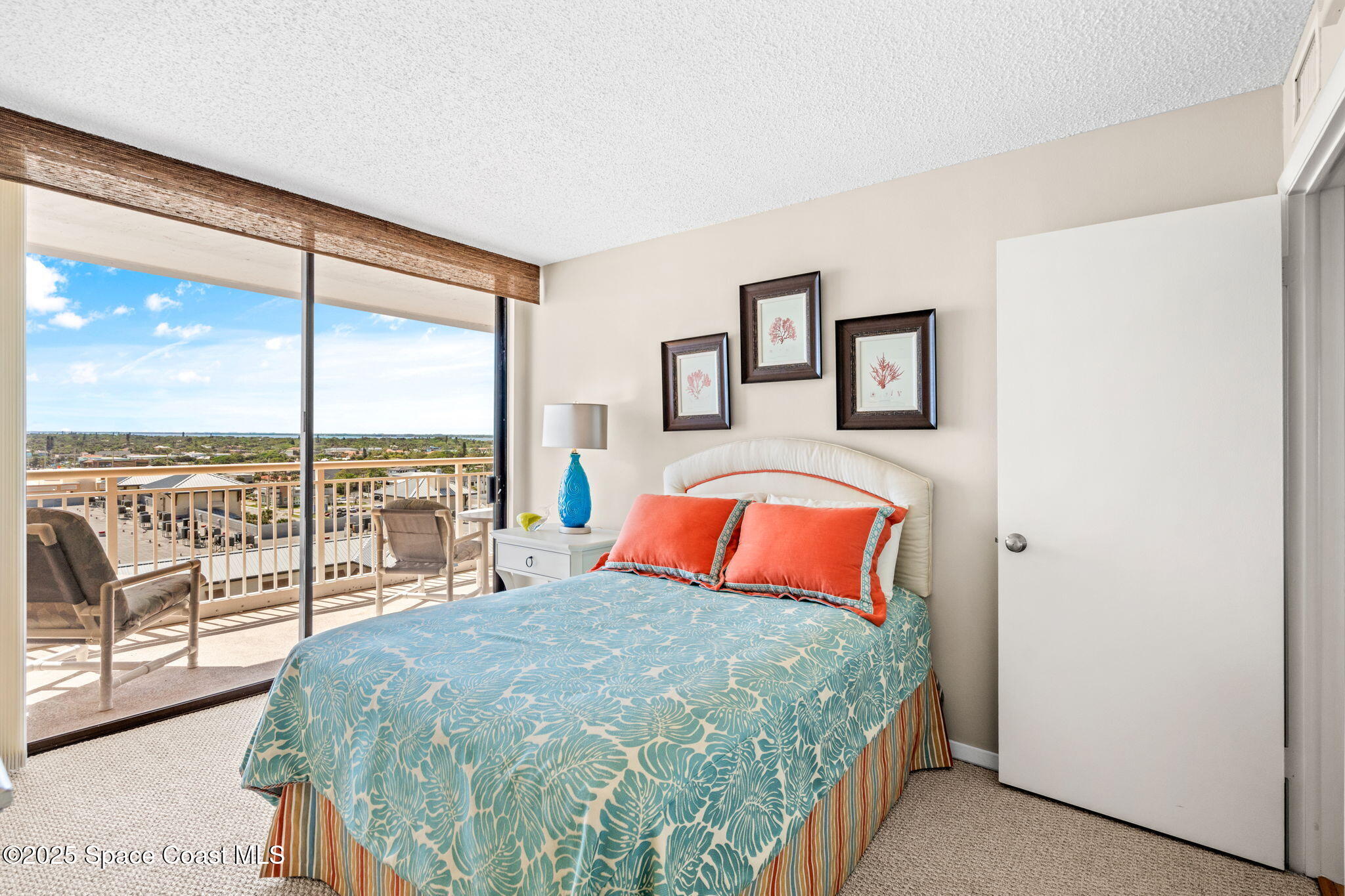 877 N Highway A1a, 1106