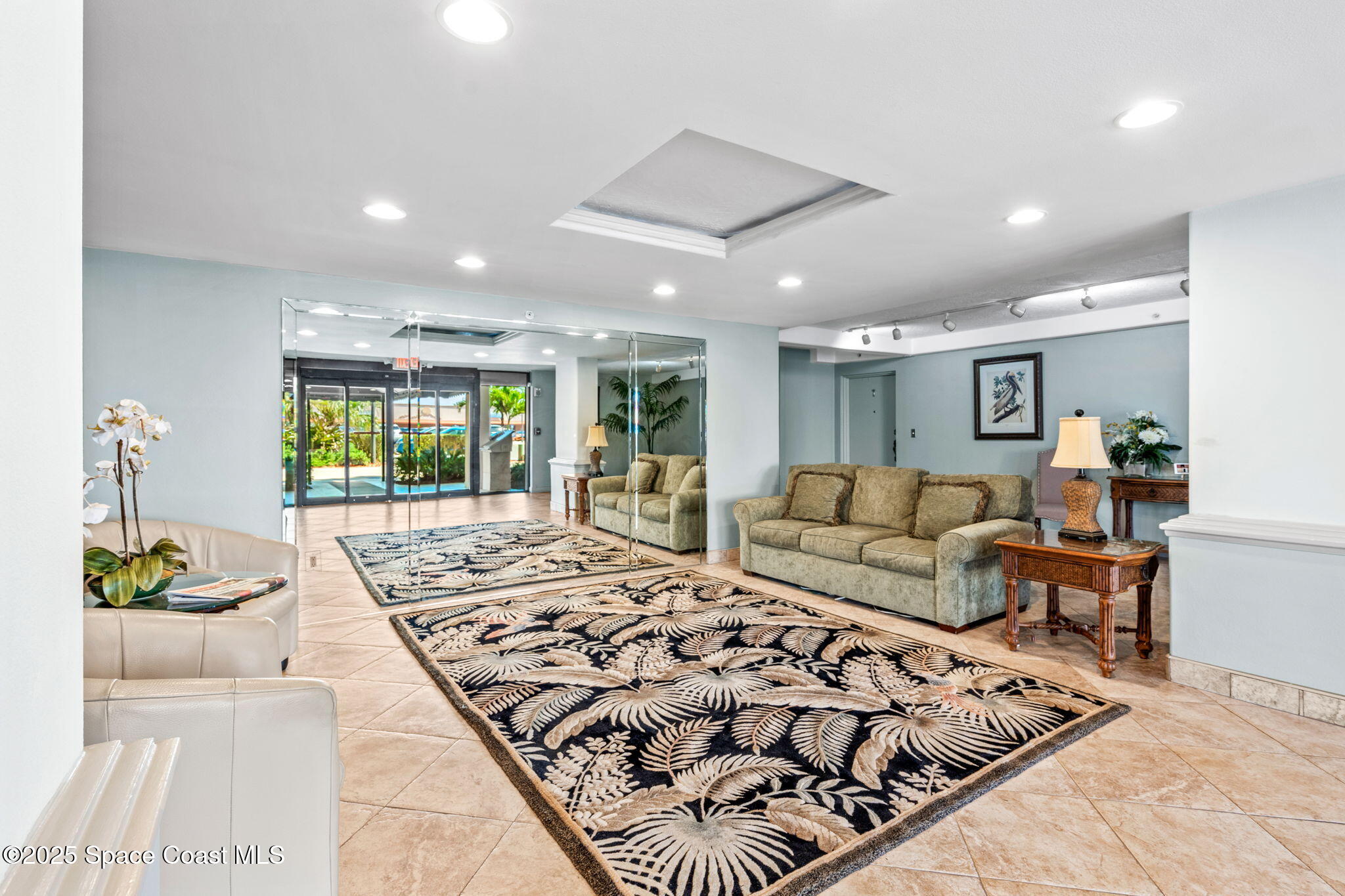 877 N Highway A1a, 1106