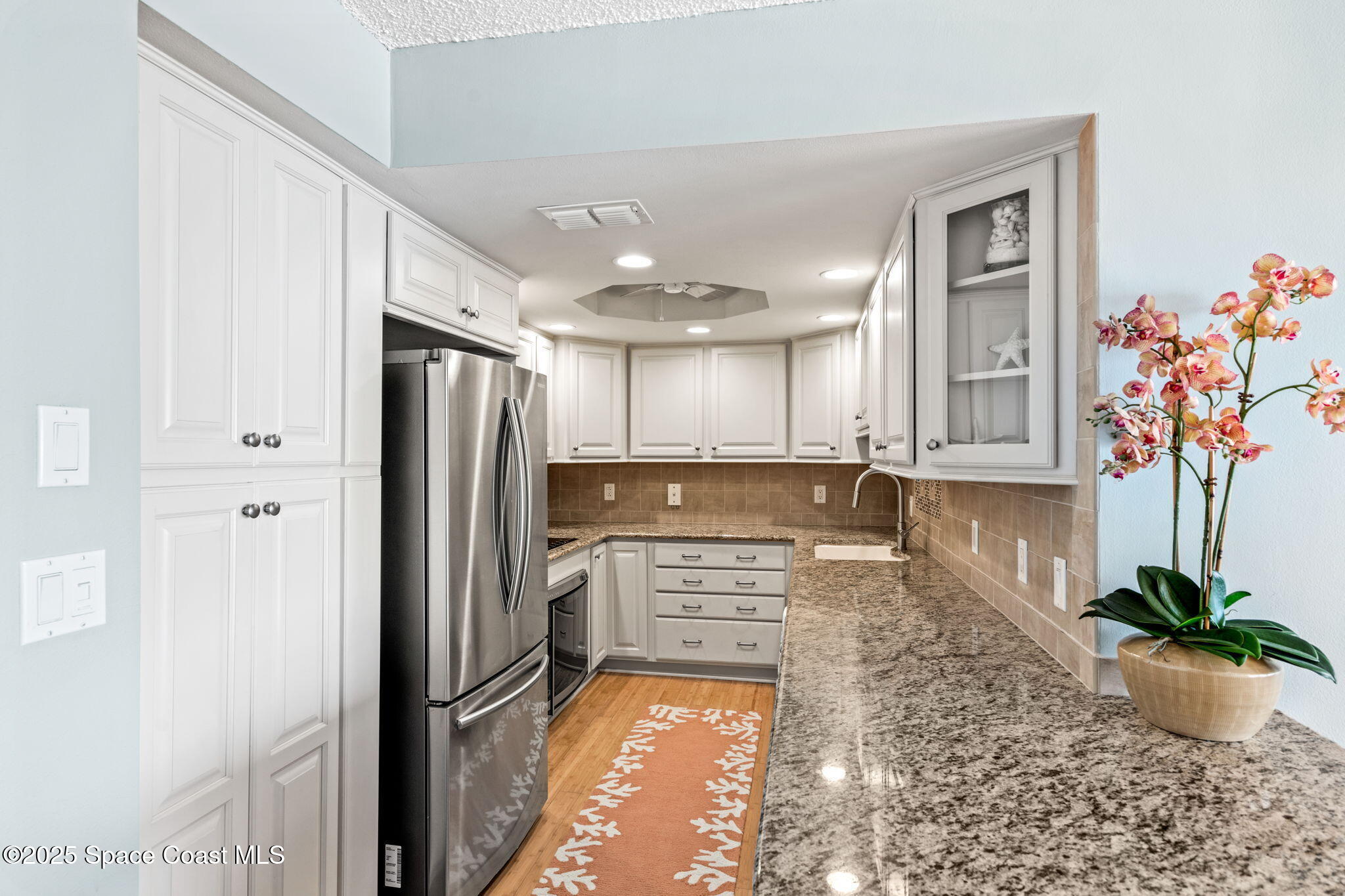 877 N Highway A1a, 1106