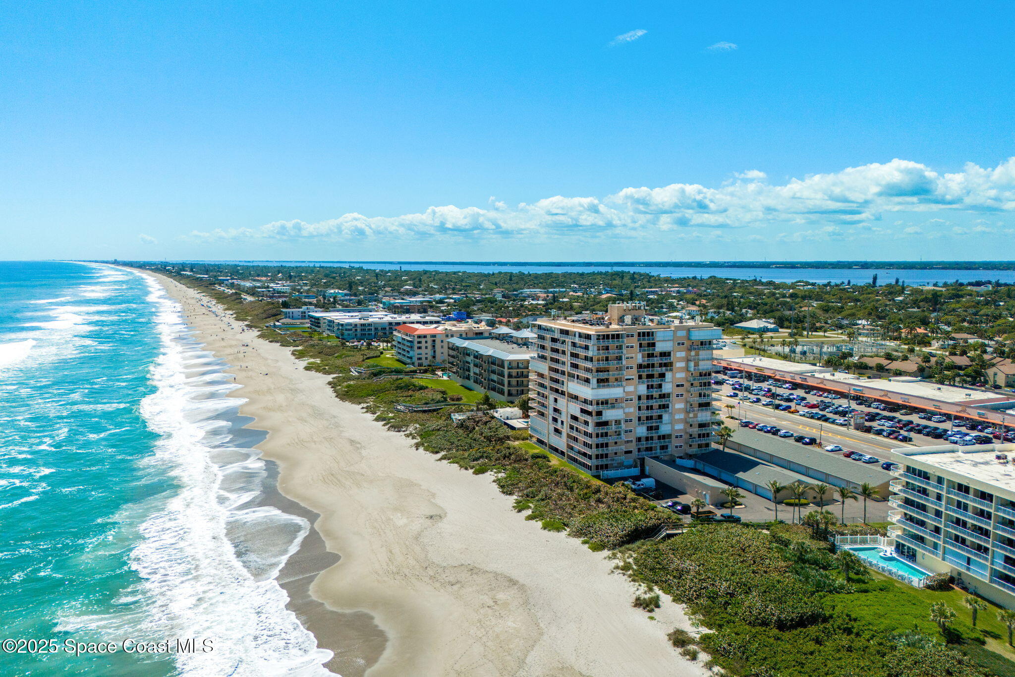 877 N Highway A1a, 1106