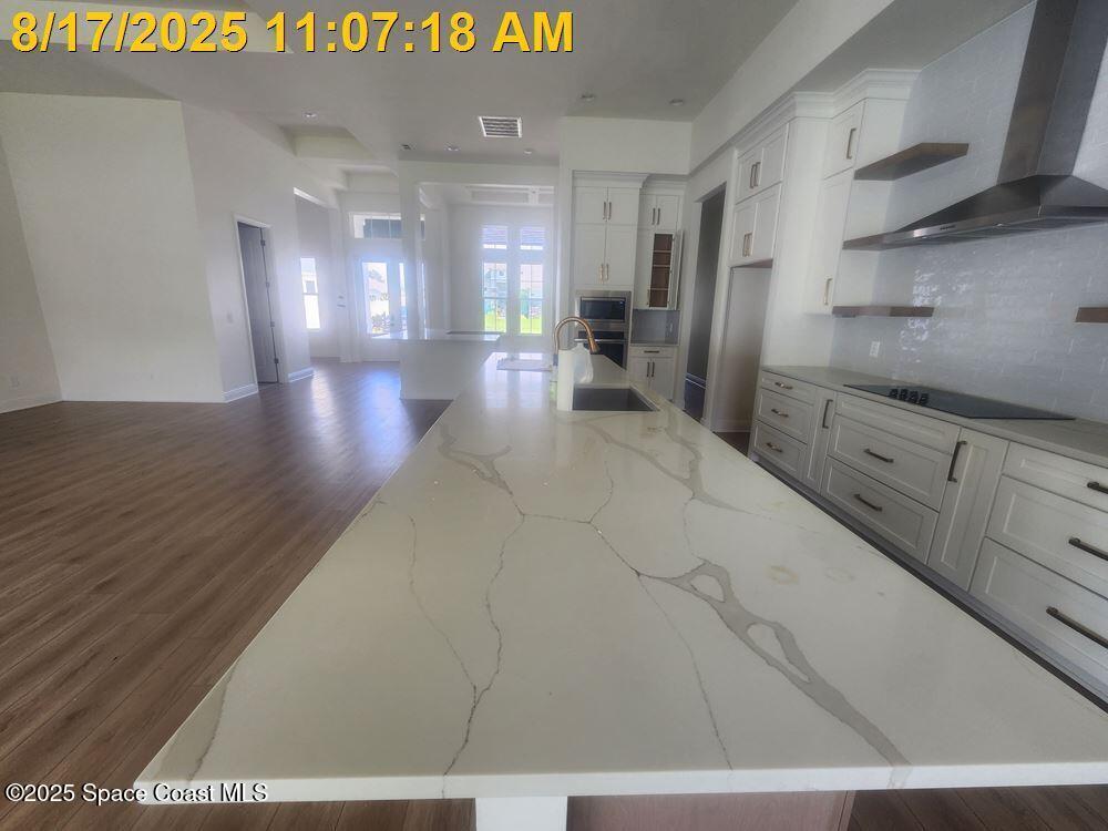 1085 Aranceto Circle