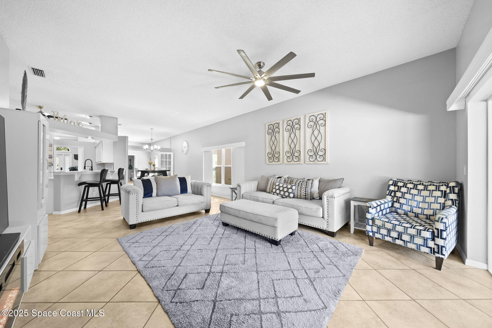 867 Villa Drive