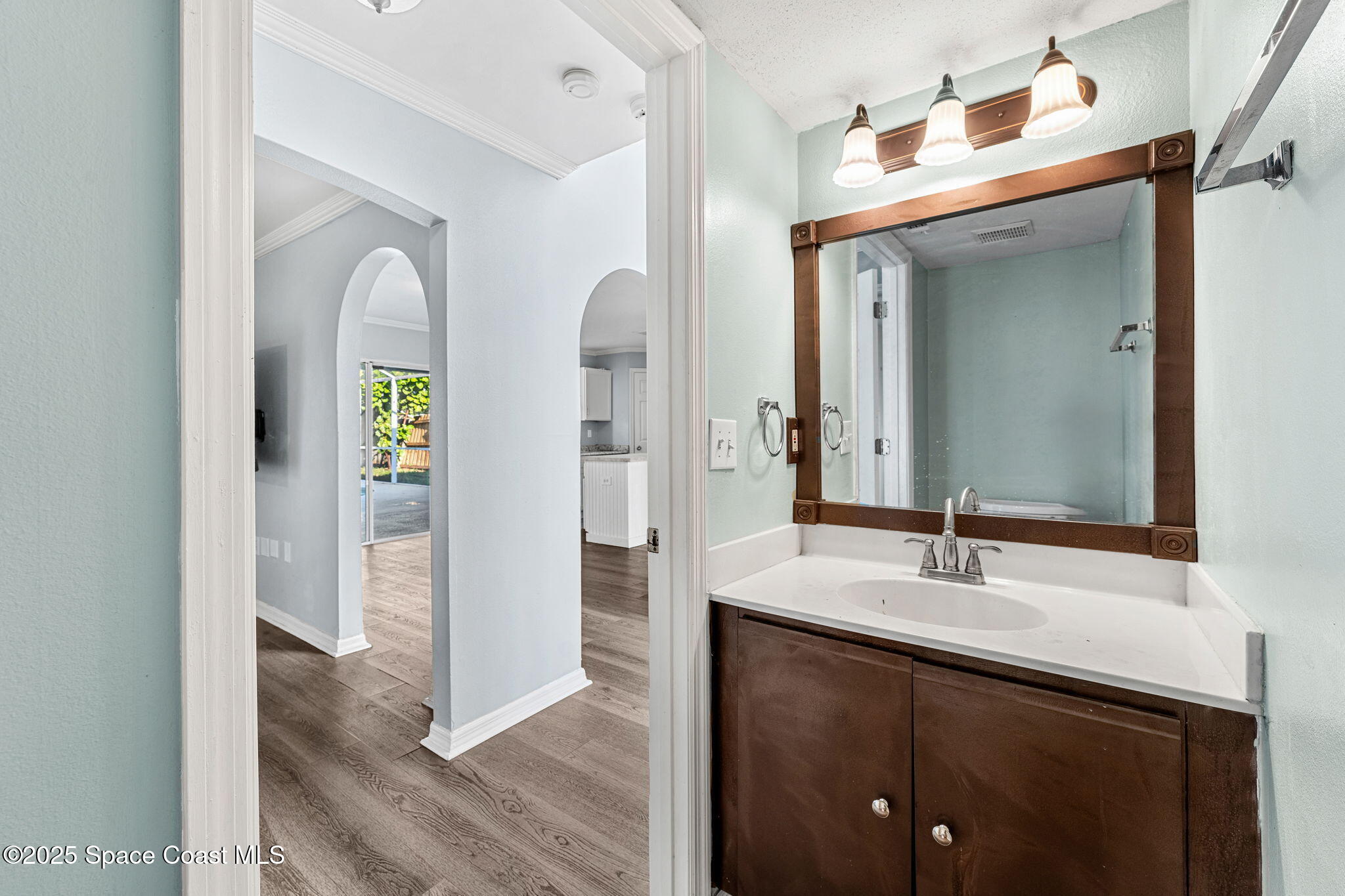 1249 White Oak Circle