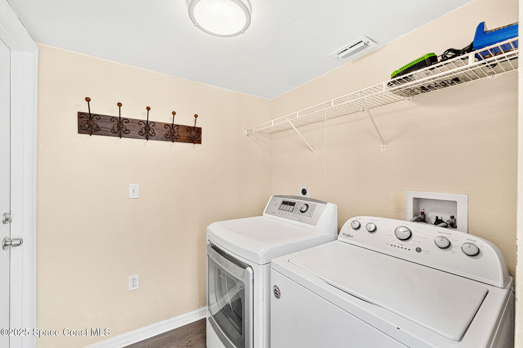 1249 White Oak Circle