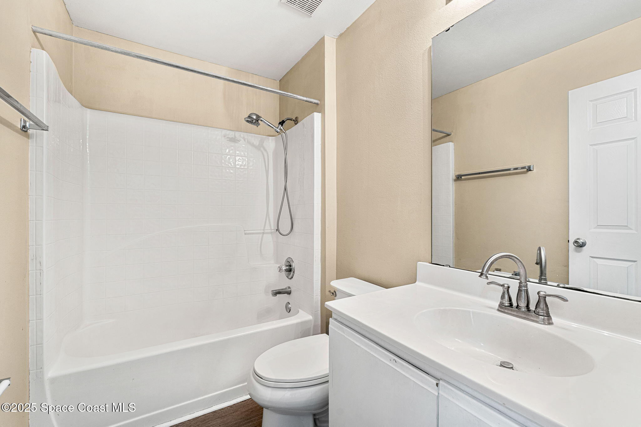 1249 White Oak Circle