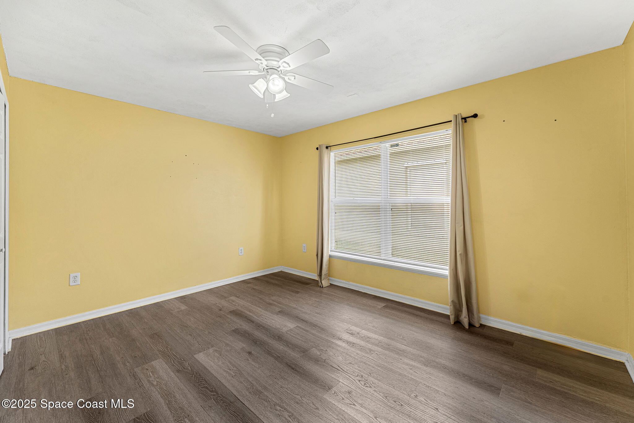 1249 White Oak Circle