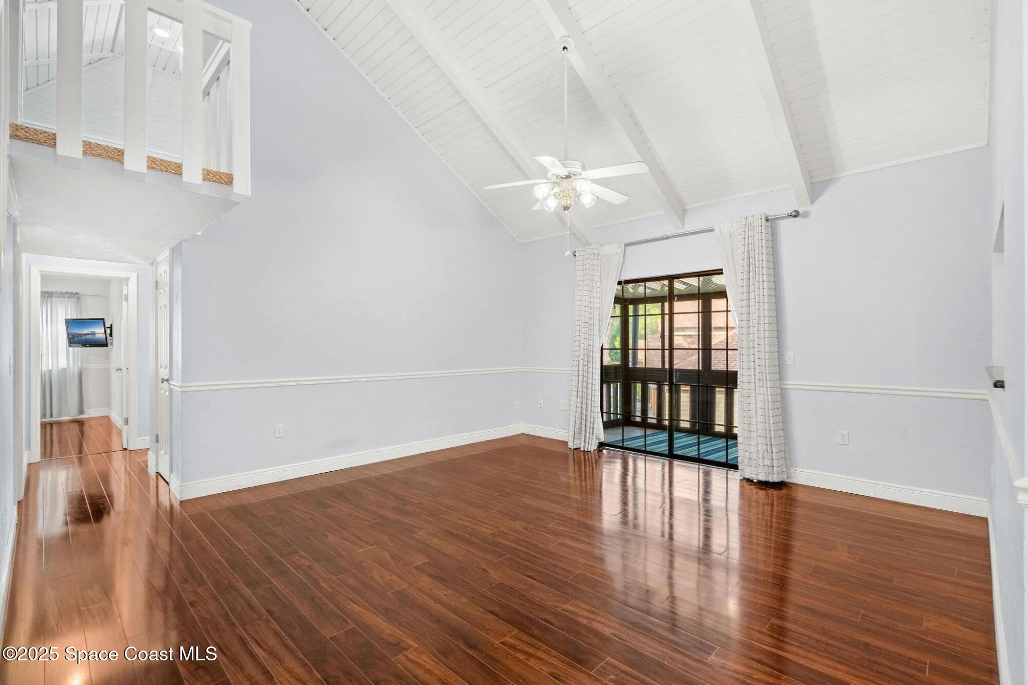 9045 York Lane, 15e