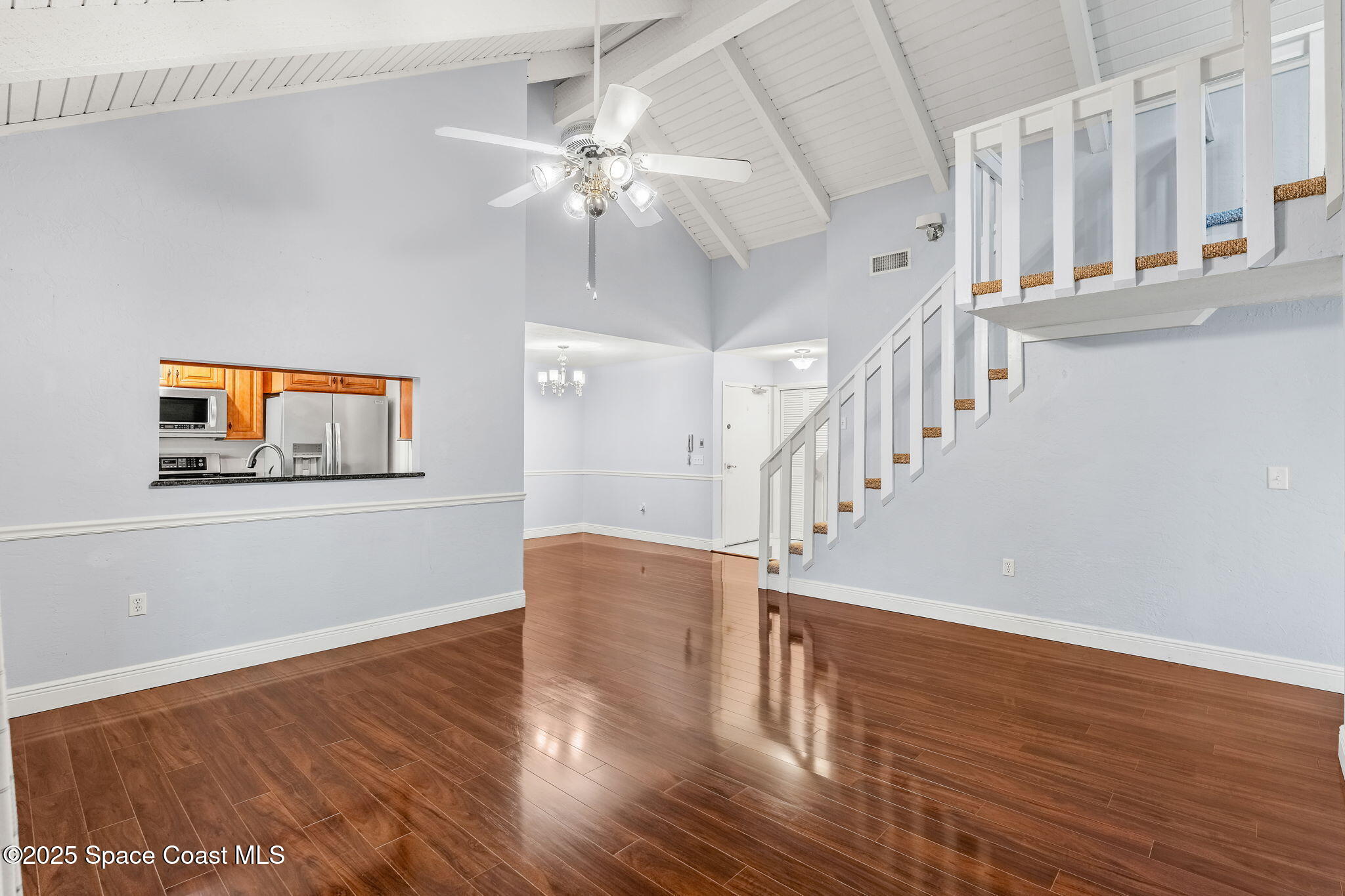 9045 York Lane, 15e
