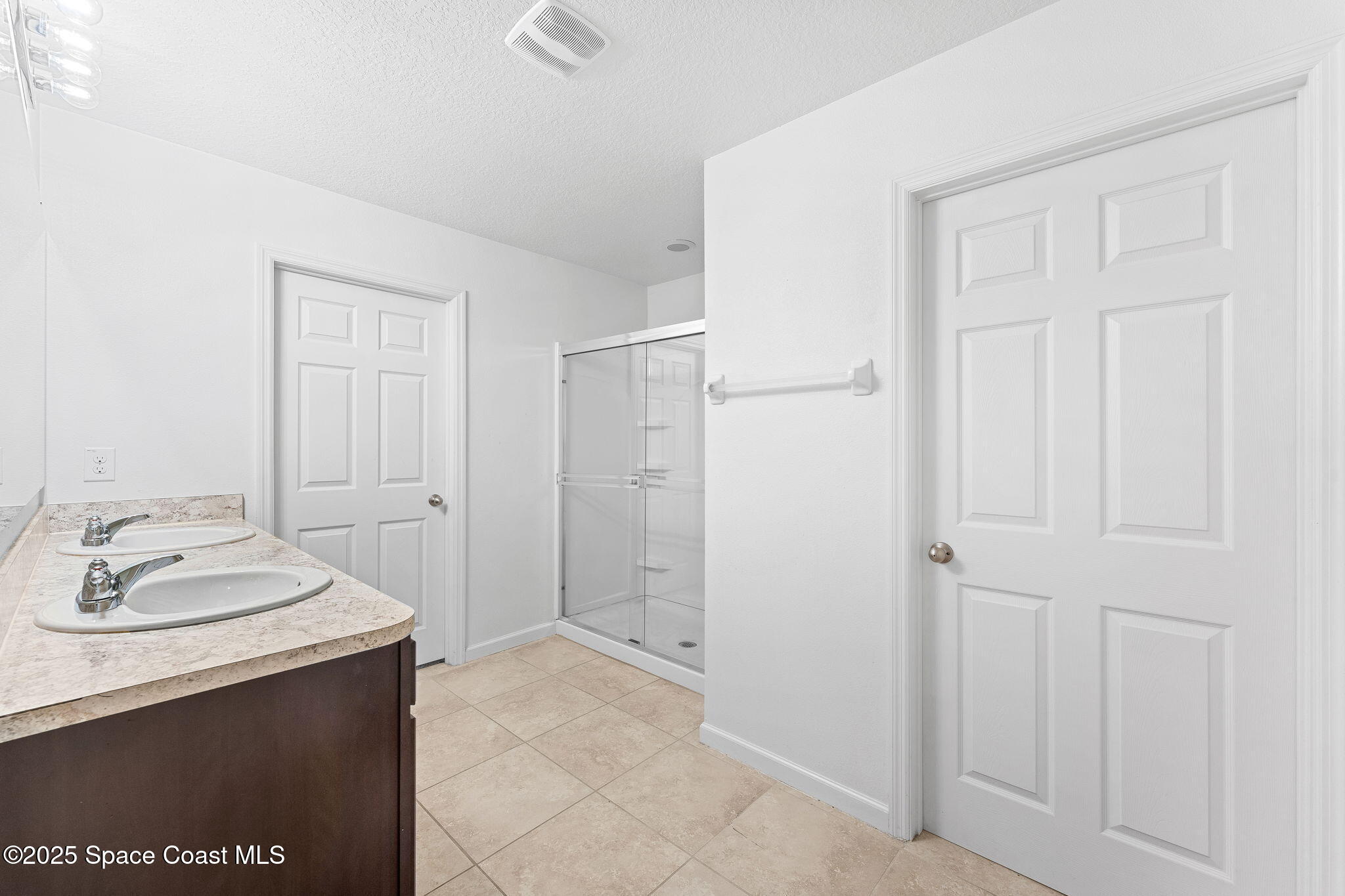 262 Alamere Drive SW