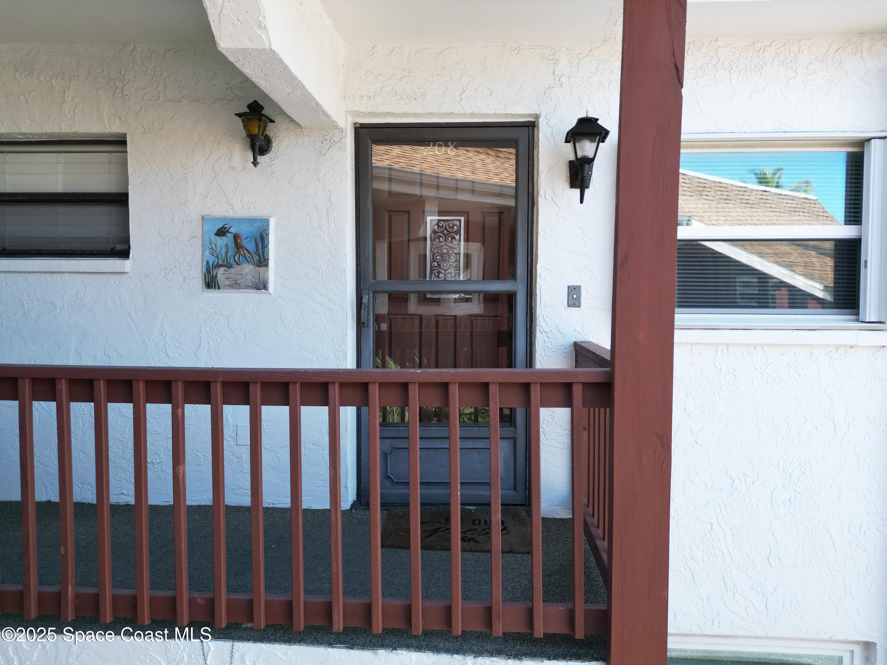 1318 S Miramar Avenue, 208