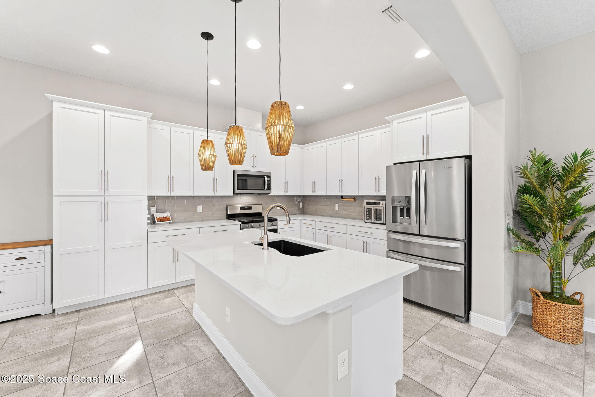 6724 Vista Hermosa Drive
