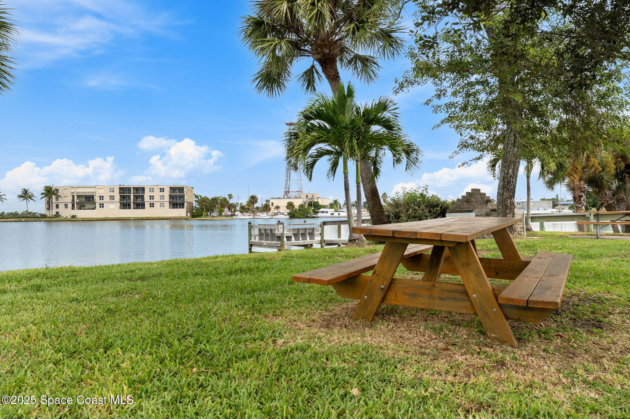 3799 S Banana River Boulevard, 815