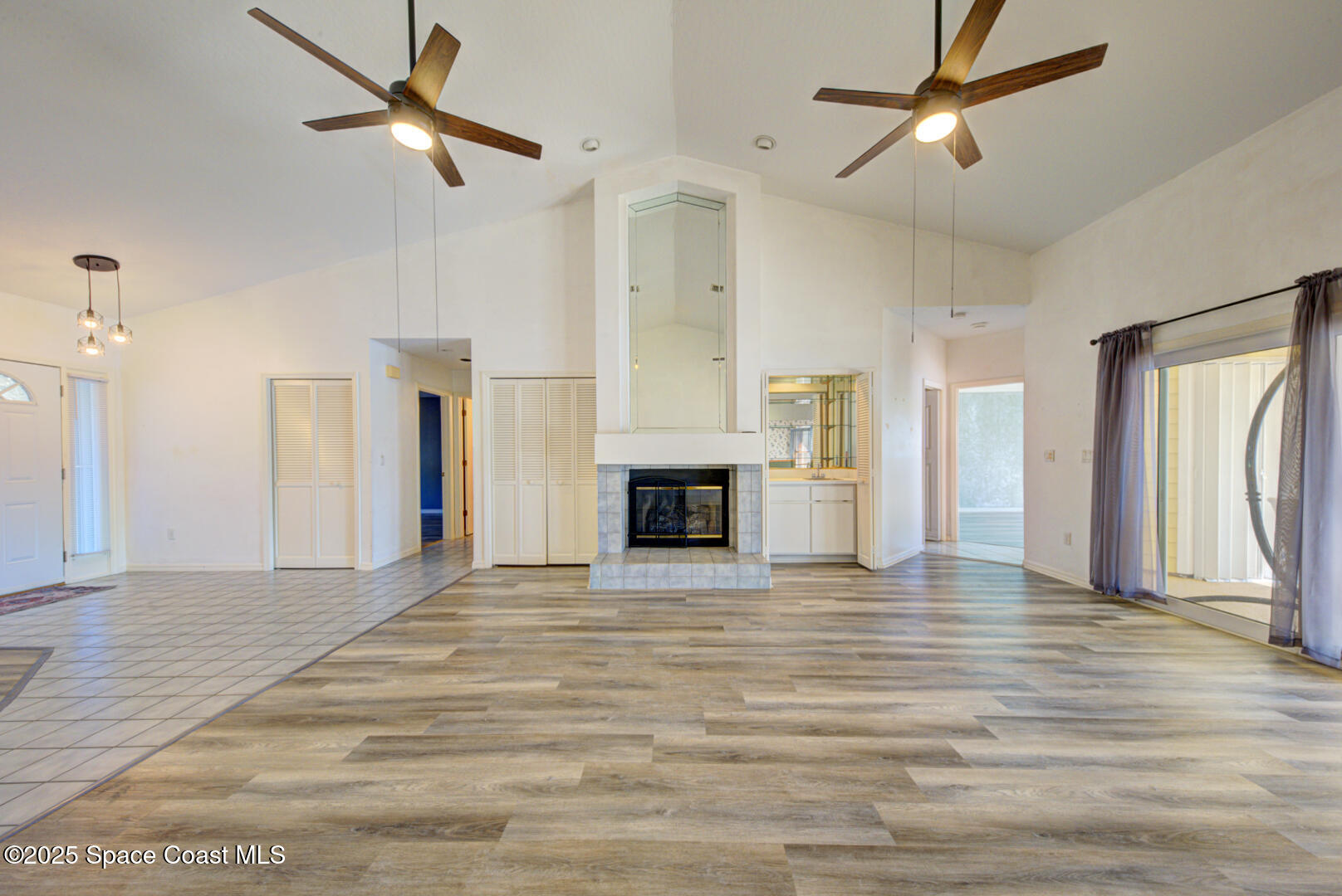 635 Dawson Drive, Melbourne