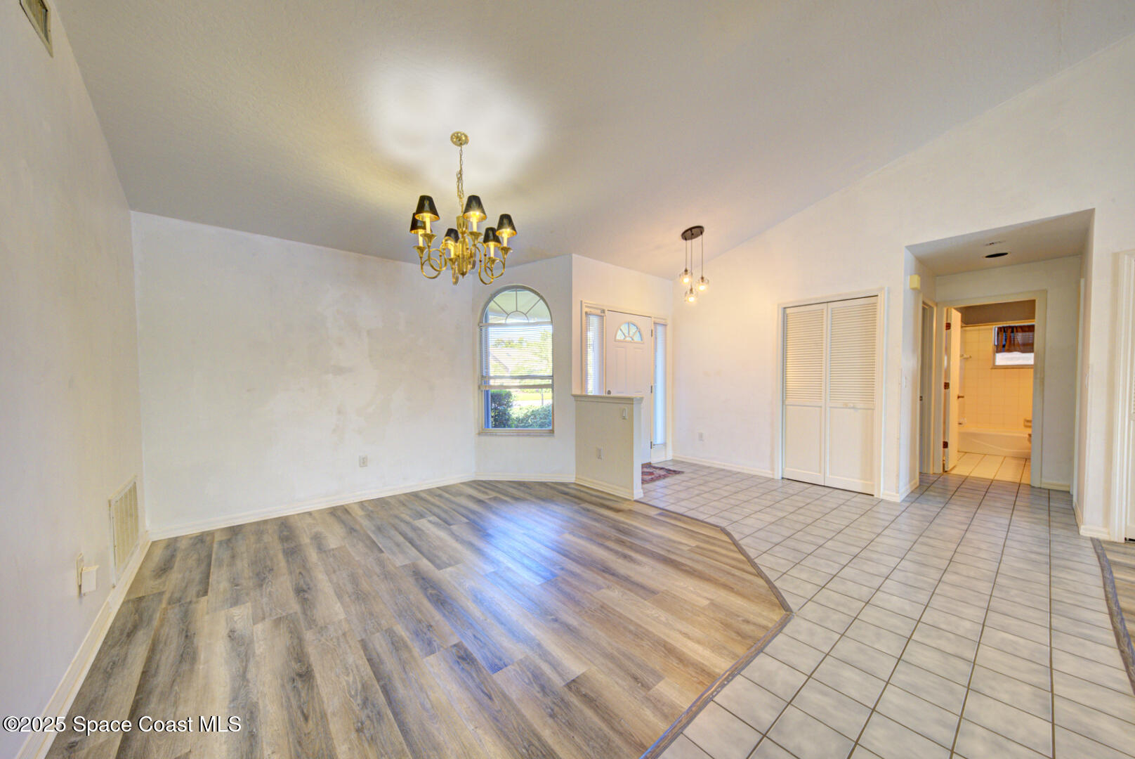 635 Dawson Drive, Melbourne