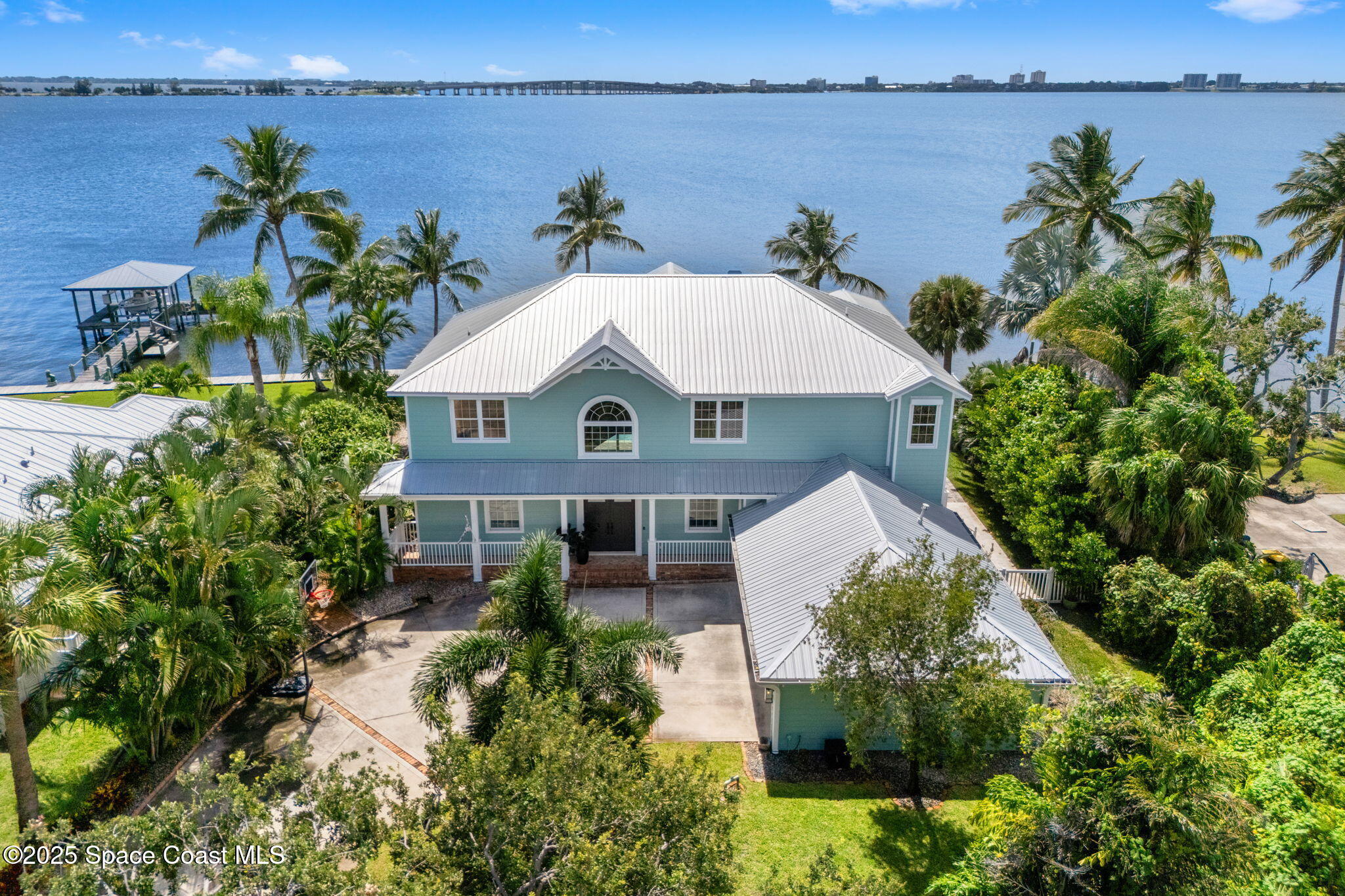 787 Oak Ridge Drive