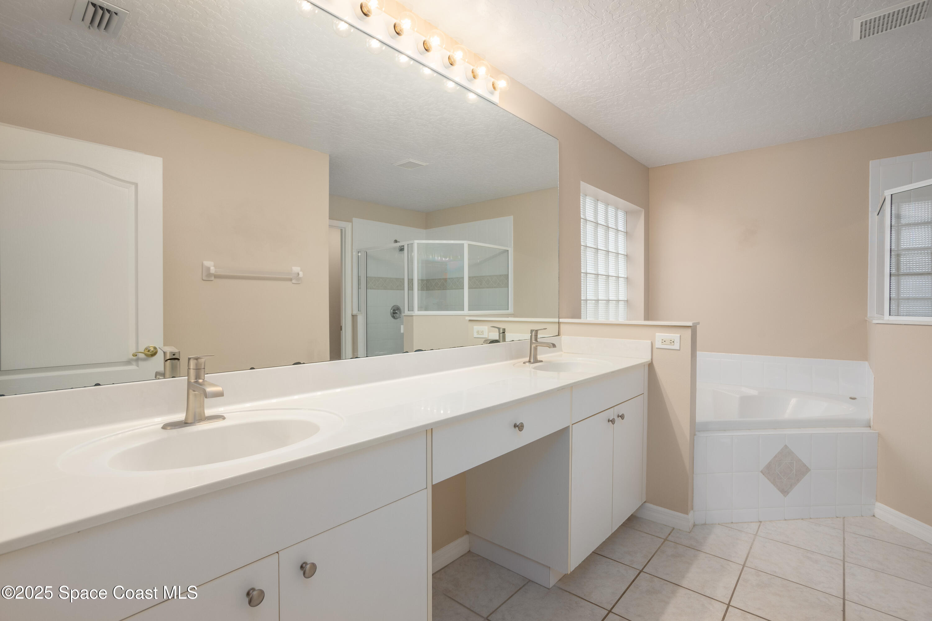 7932 Citrus Creek Drive