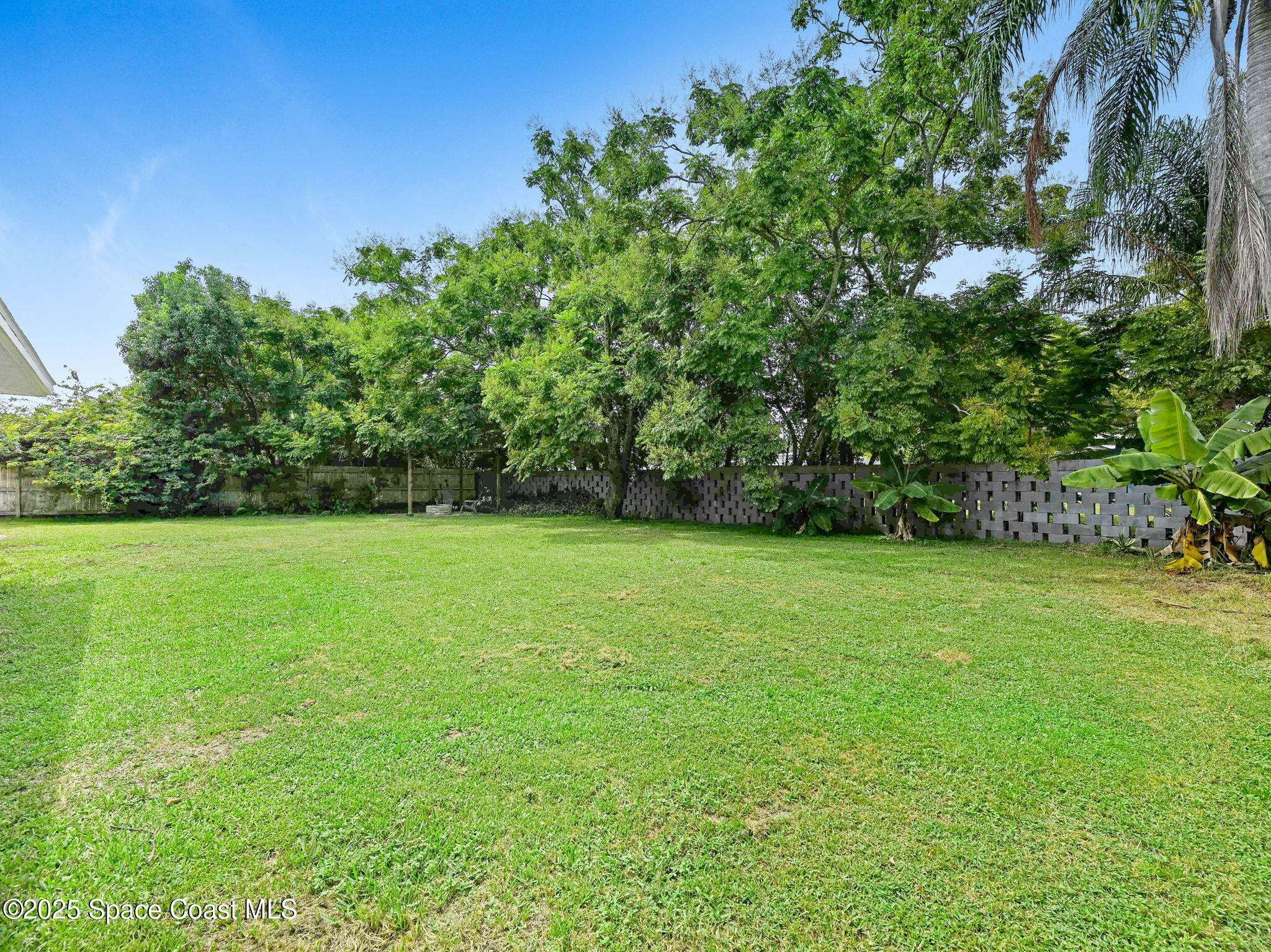 416 Poinsettia Avenue