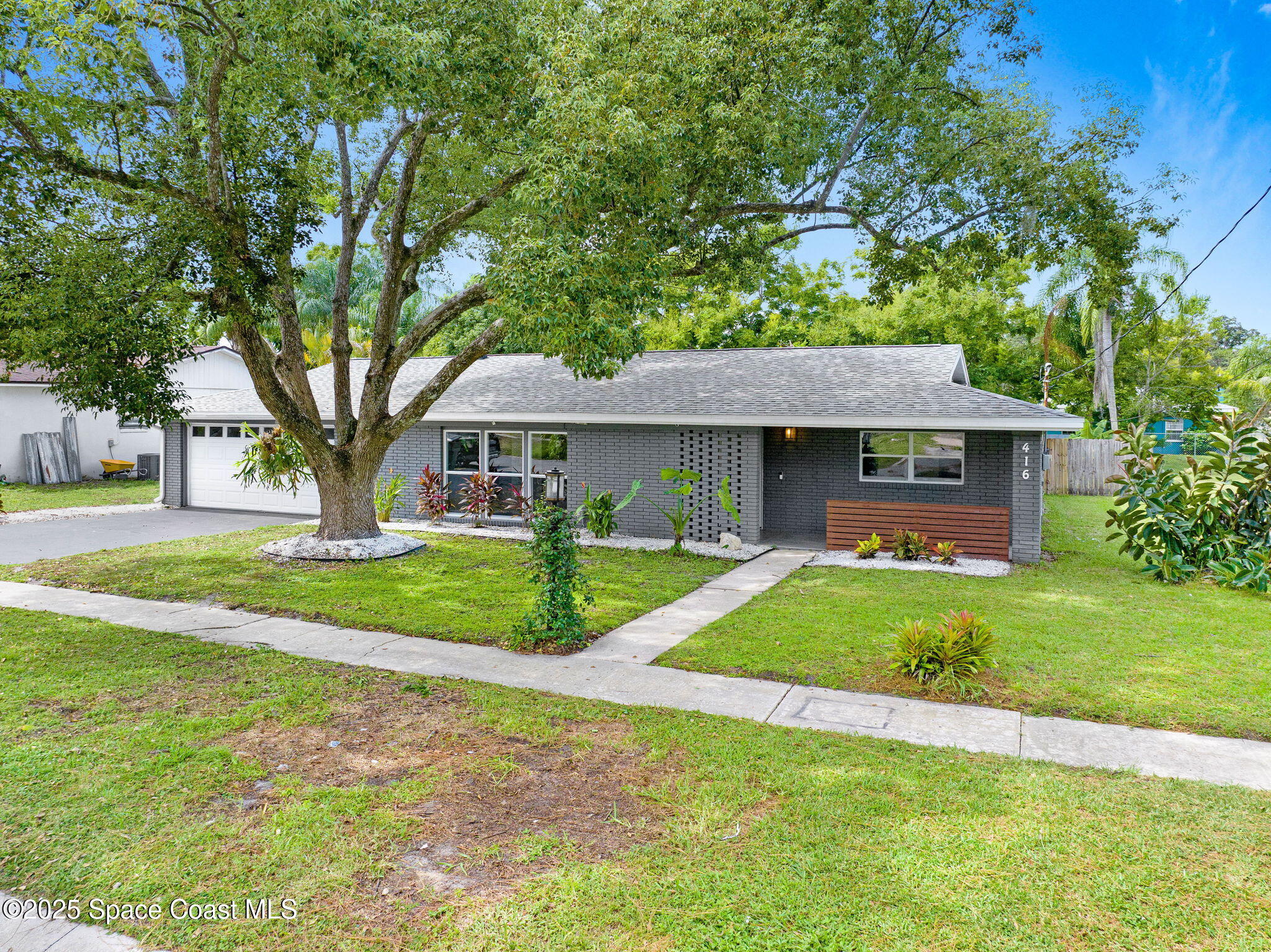 416 Poinsettia Avenue