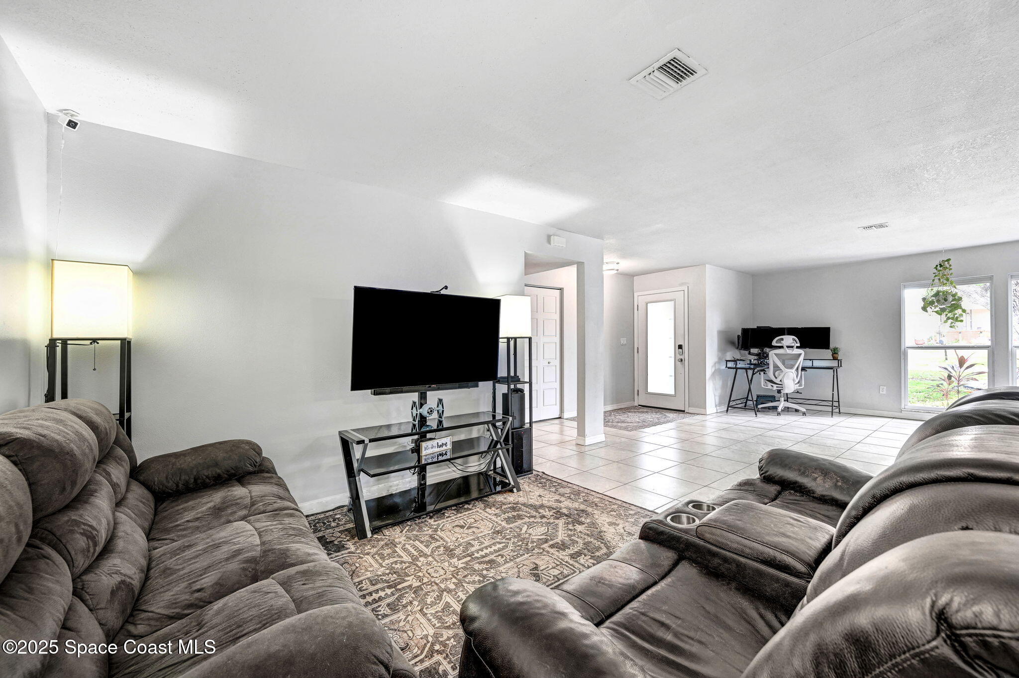 416 Poinsettia Avenue