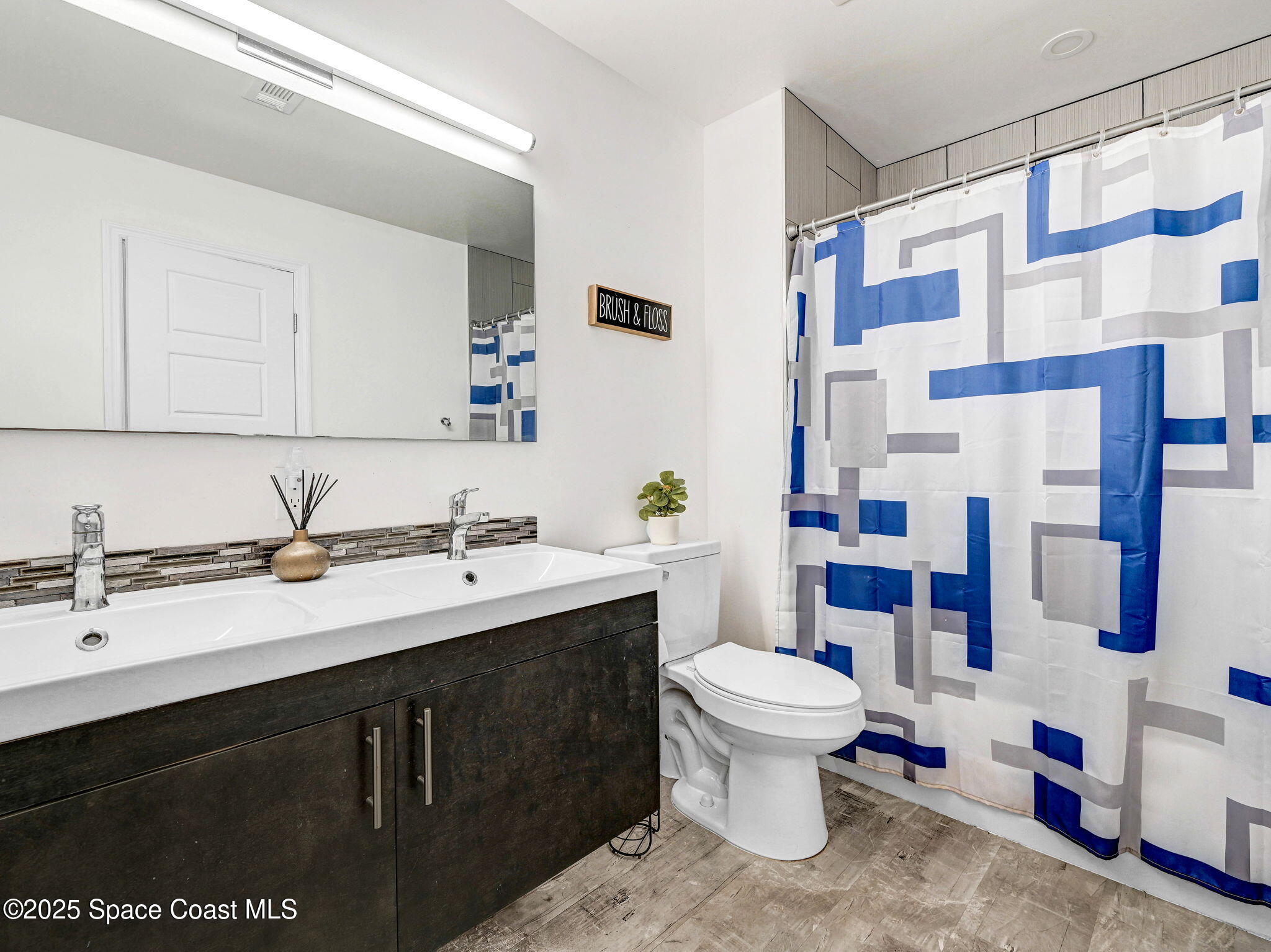 416 Poinsettia Avenue