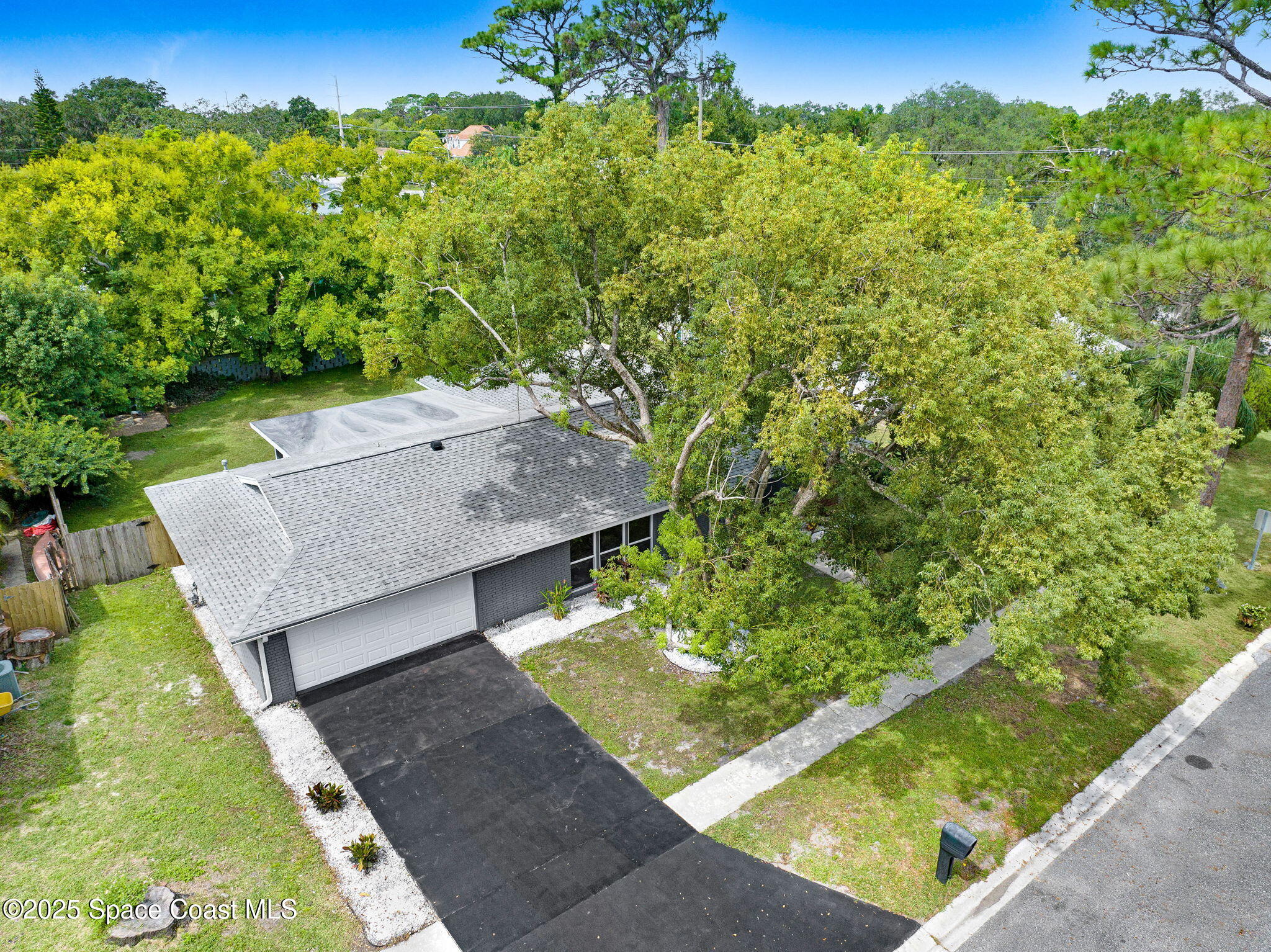 416 Poinsettia Avenue