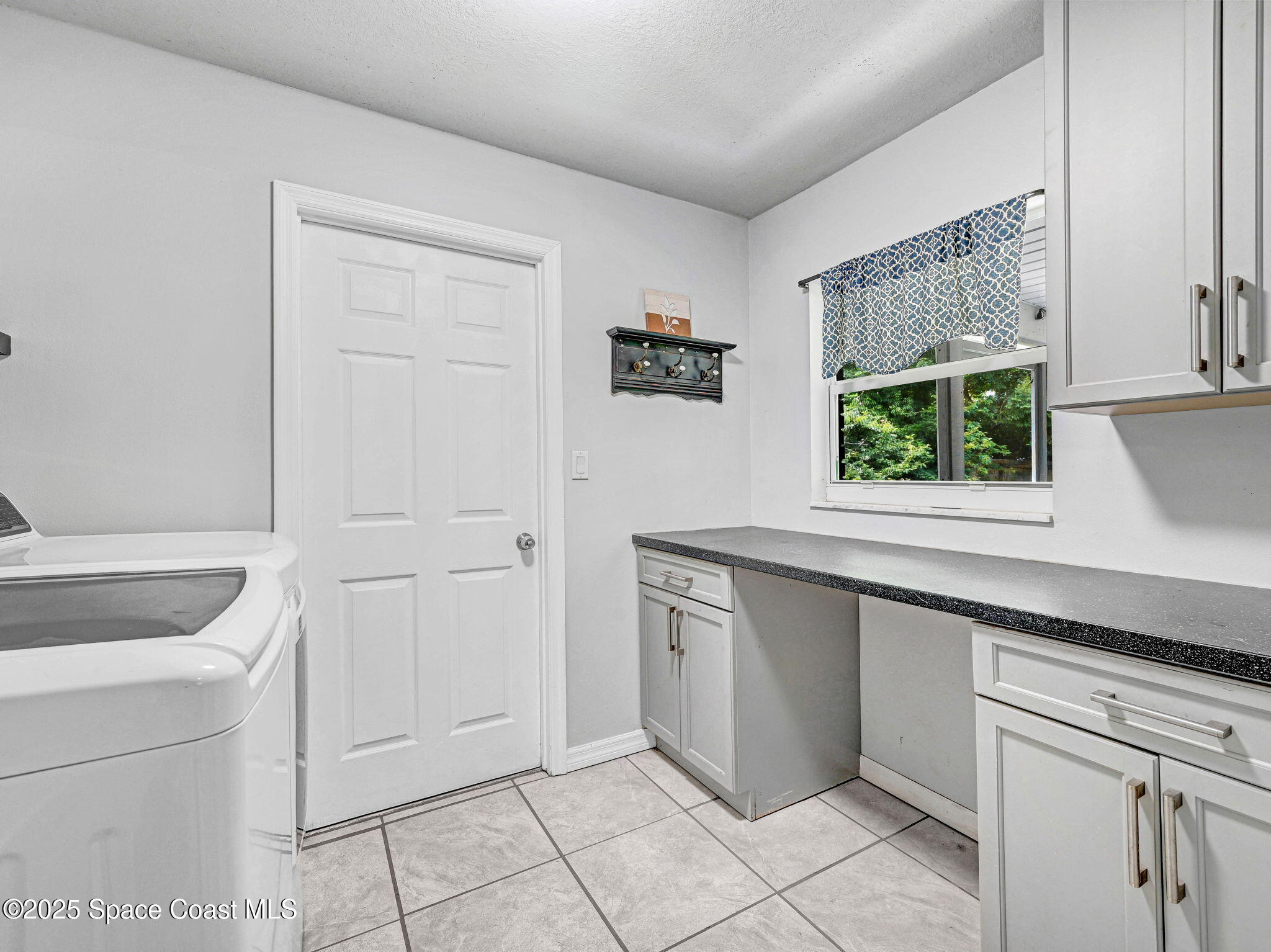 416 Poinsettia Avenue