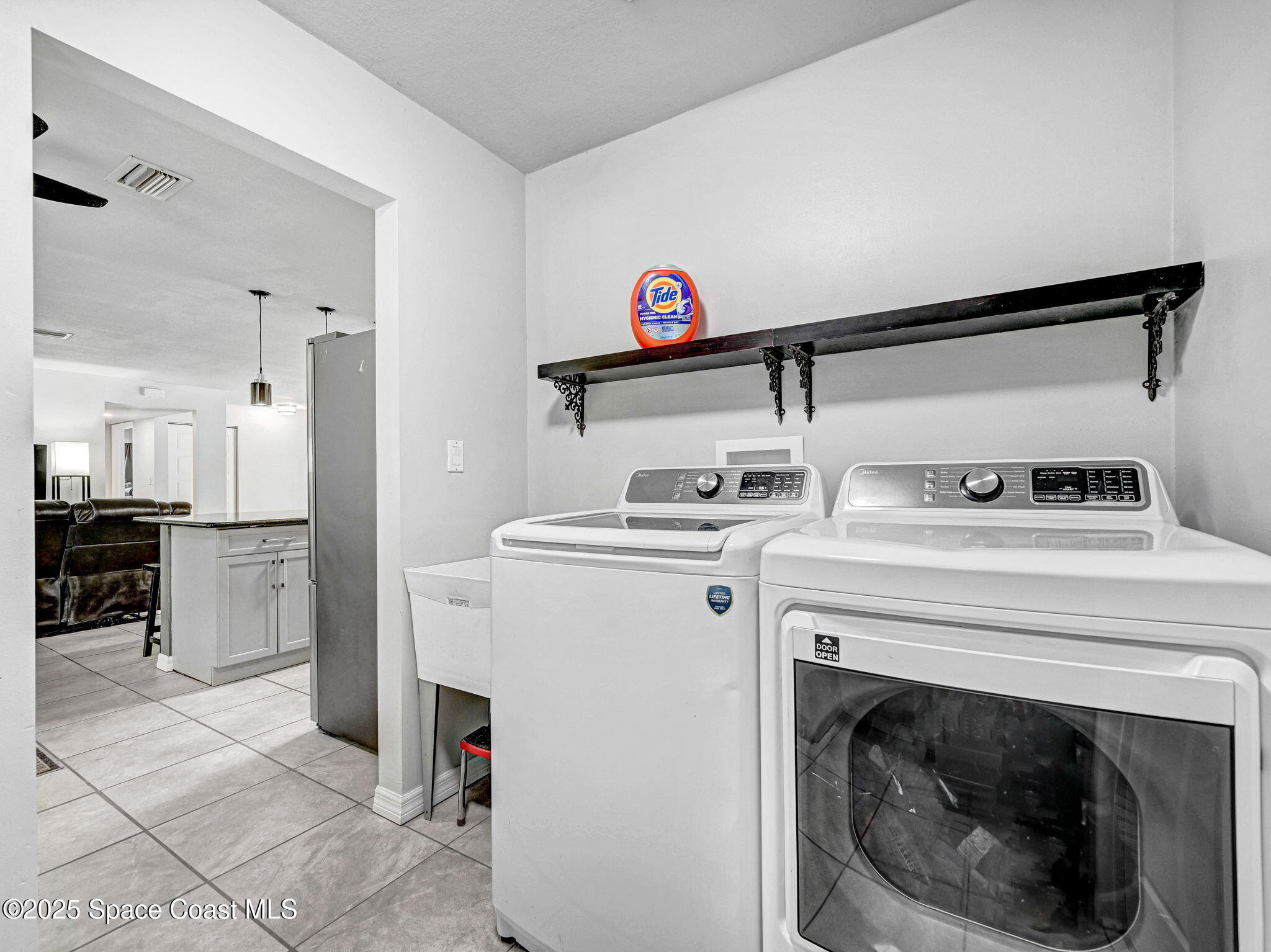 416 Poinsettia Avenue