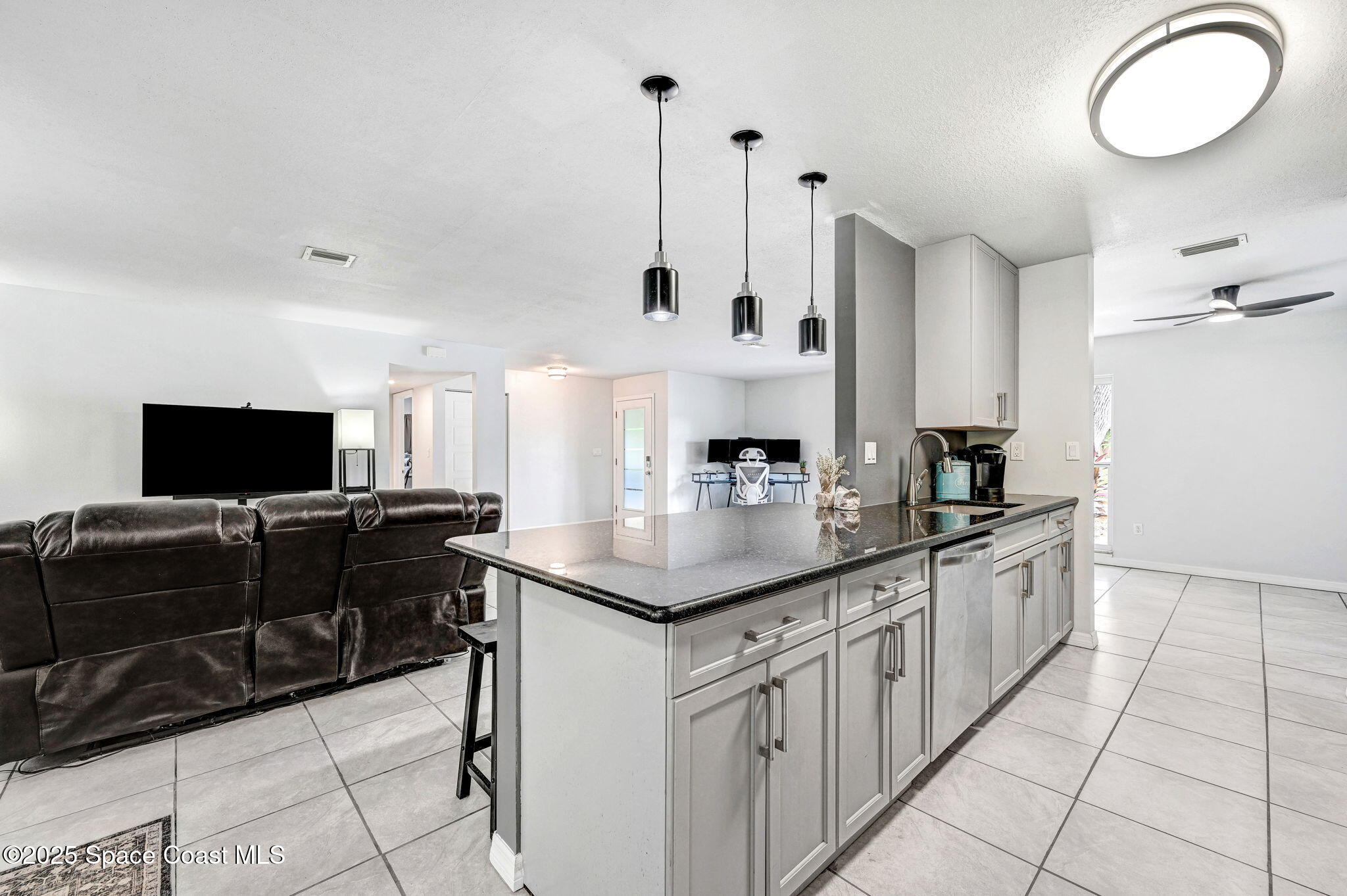 416 Poinsettia Avenue