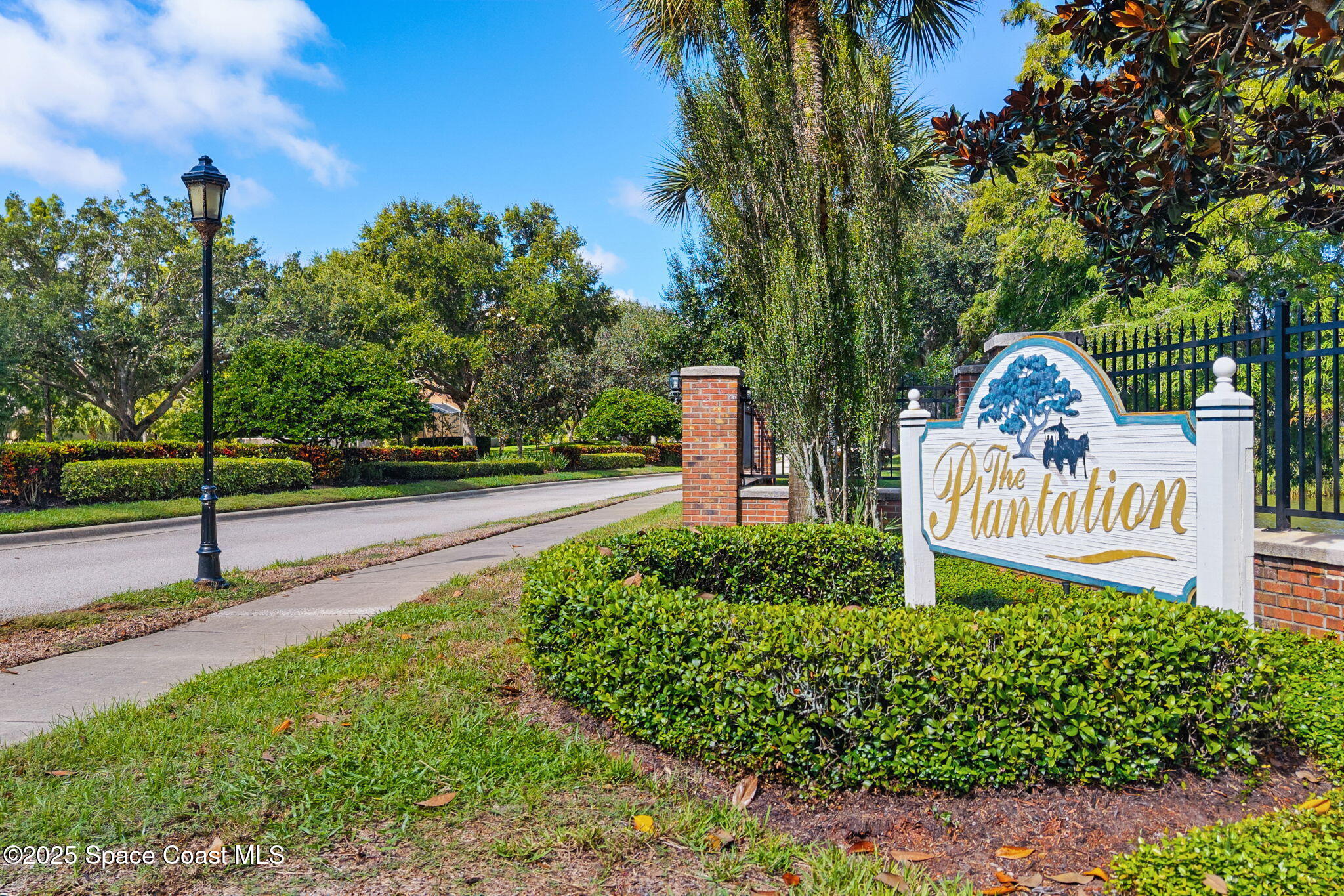 3061 Southern Oaks Drive