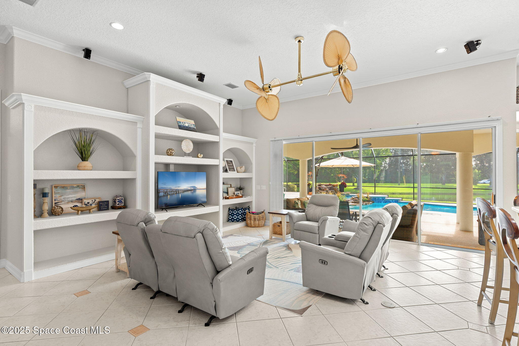 3061 Southern Oaks Drive