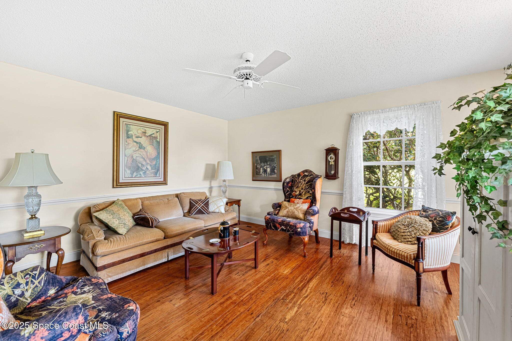 750 River Oaks Lane