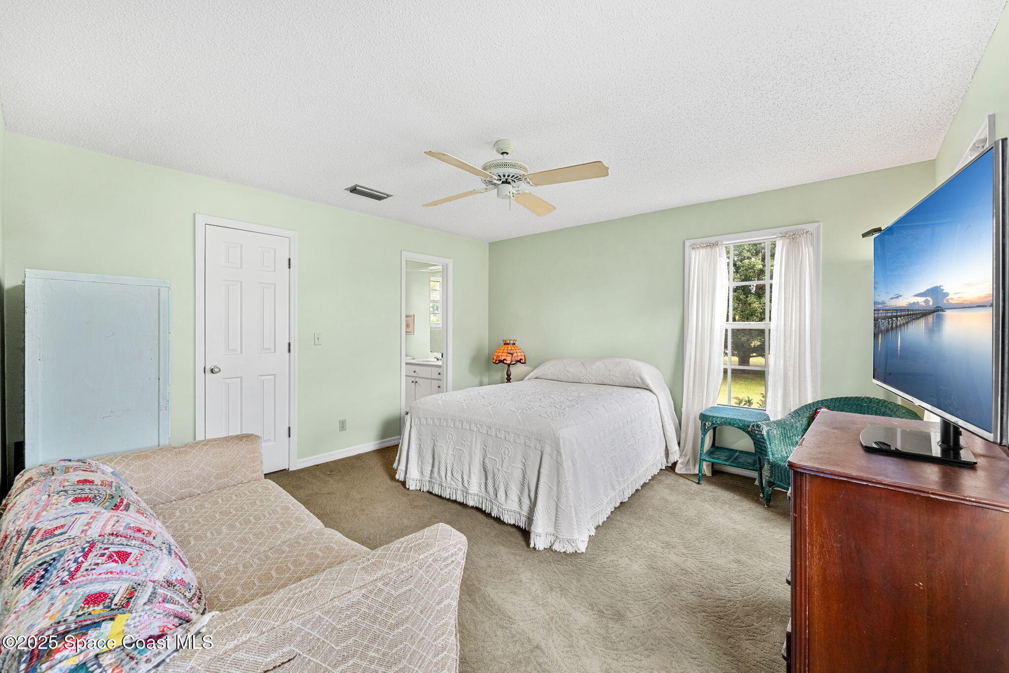 750 River Oaks Lane