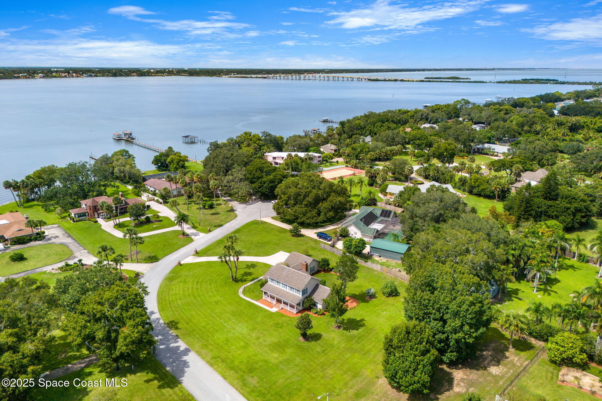 750 River Oaks Lane