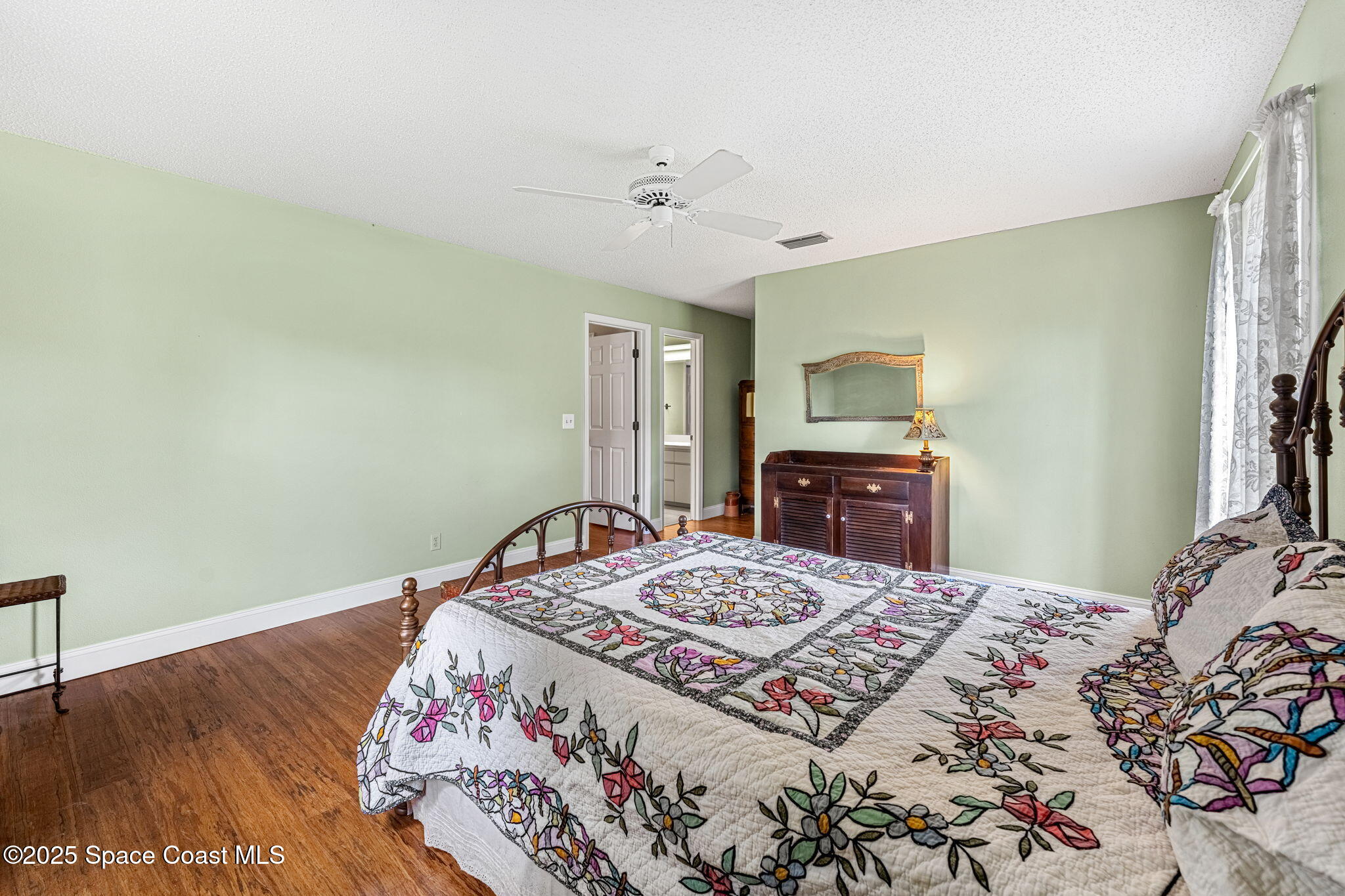 750 River Oaks Lane