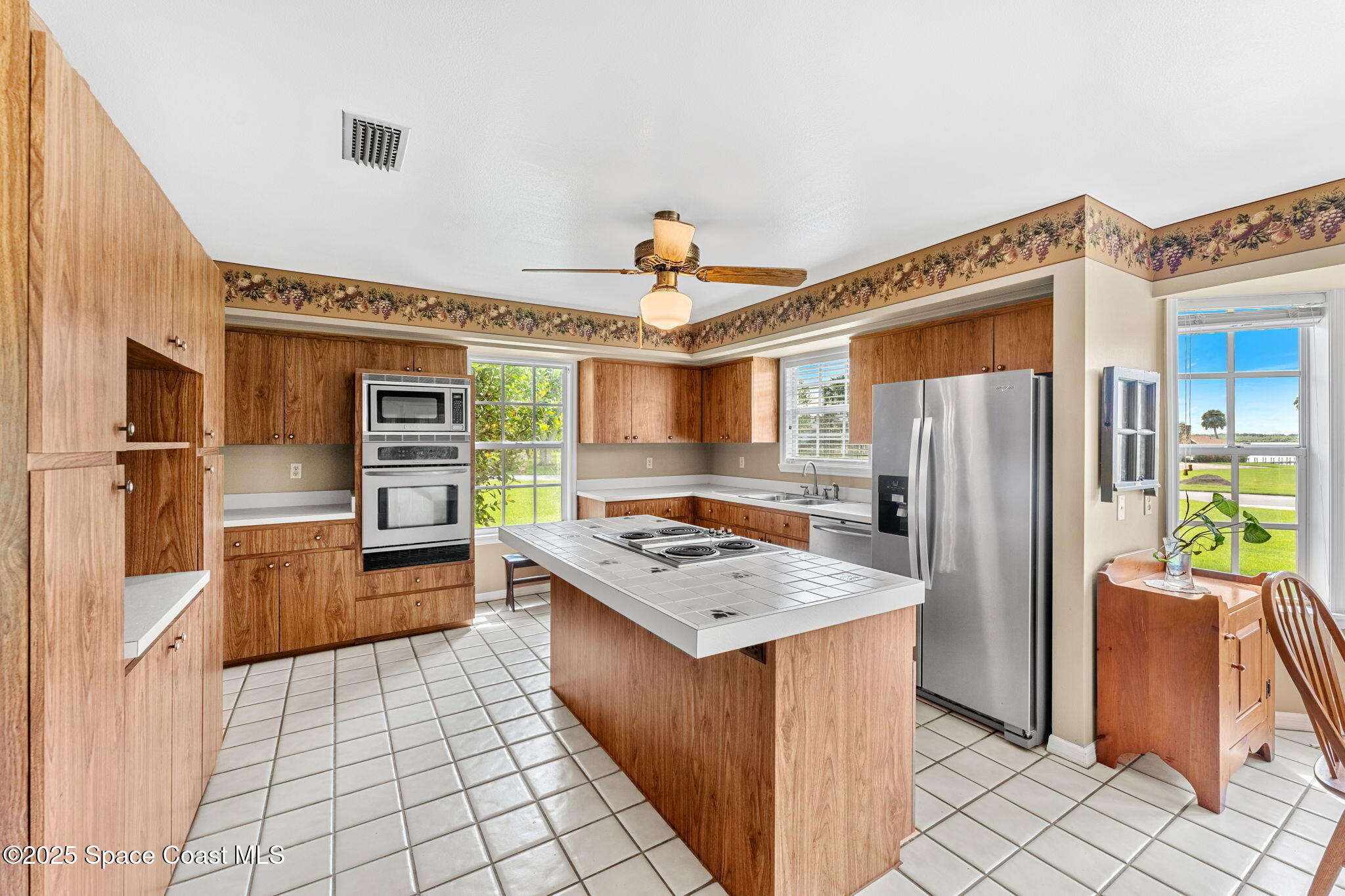 750 River Oaks Lane