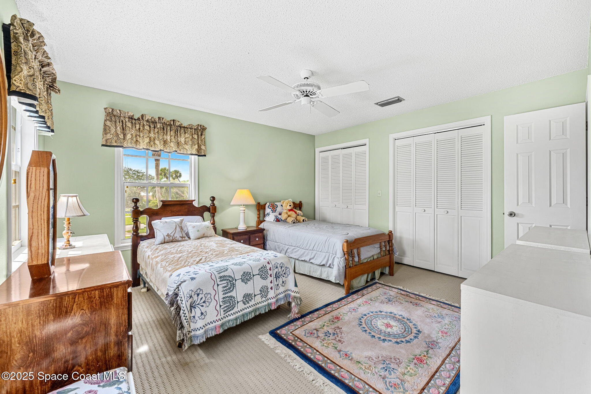 750 River Oaks Lane