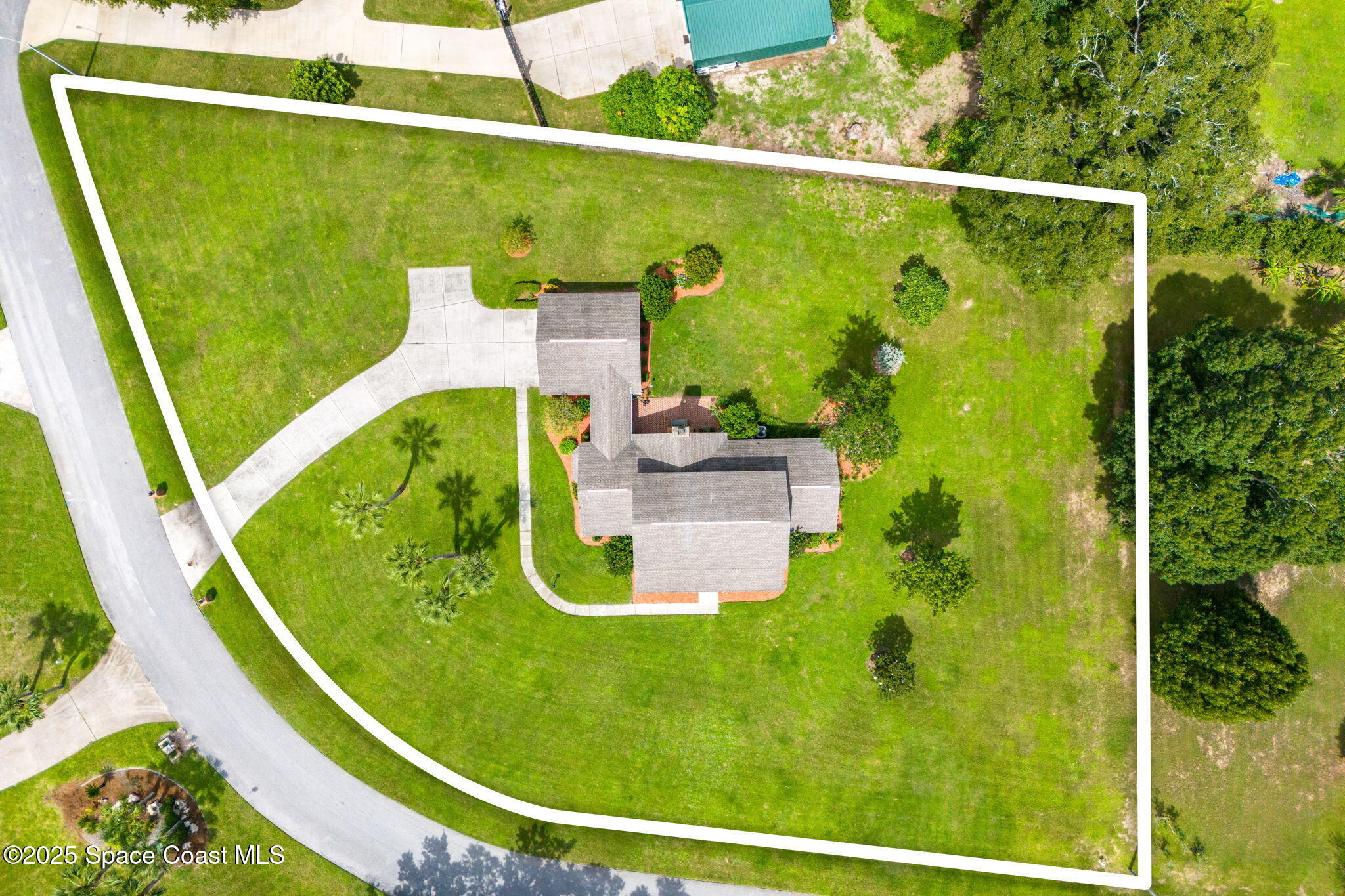 750 River Oaks Lane