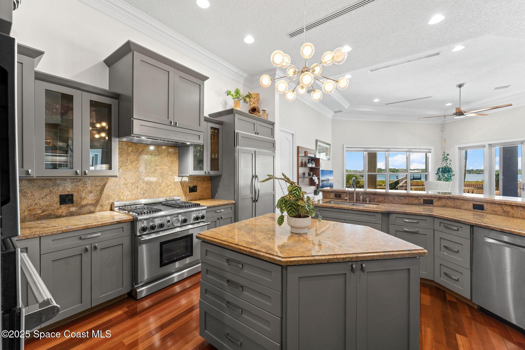 327 Lansing Island Drive