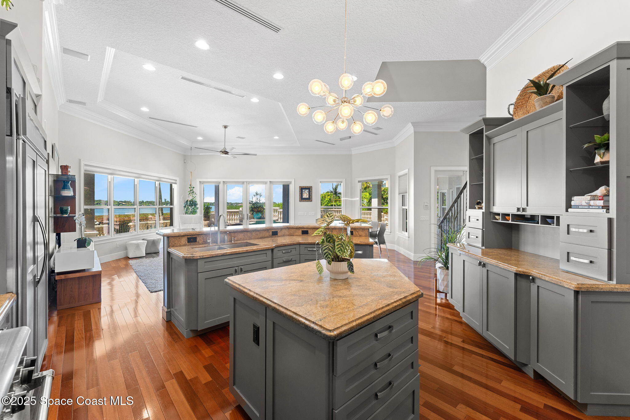 327 Lansing Island Drive