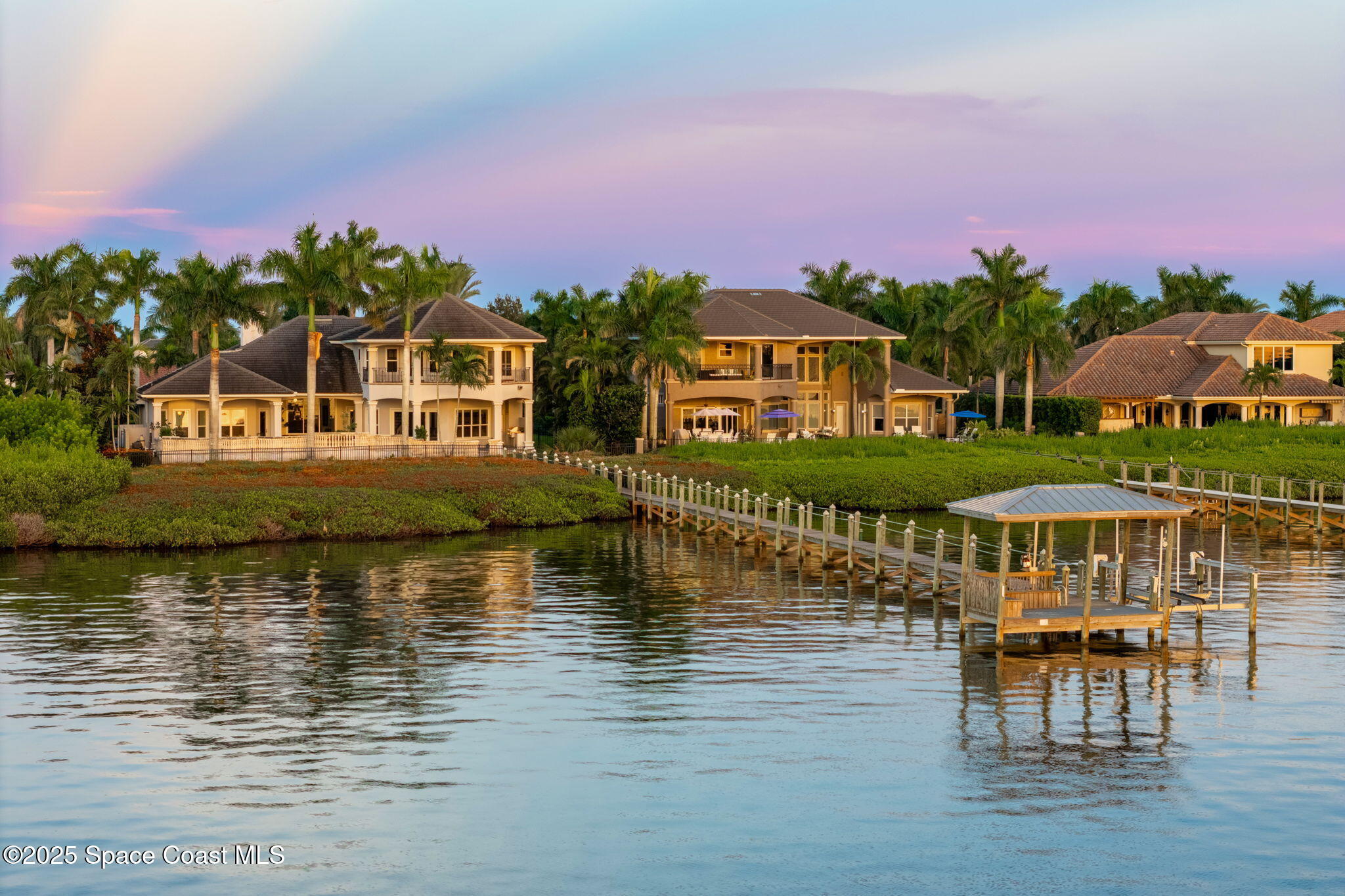 327 Lansing Island Drive