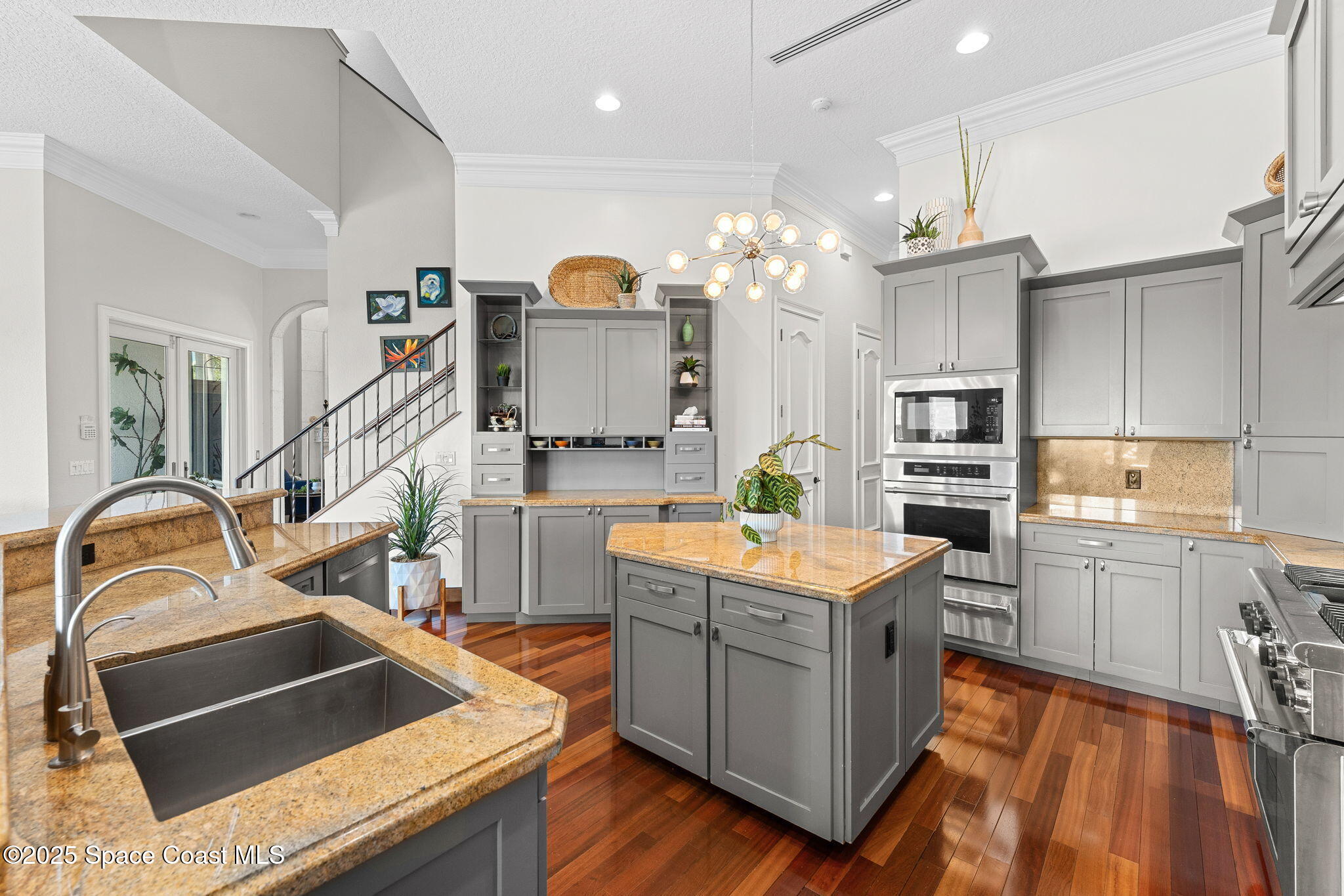 327 Lansing Island Drive