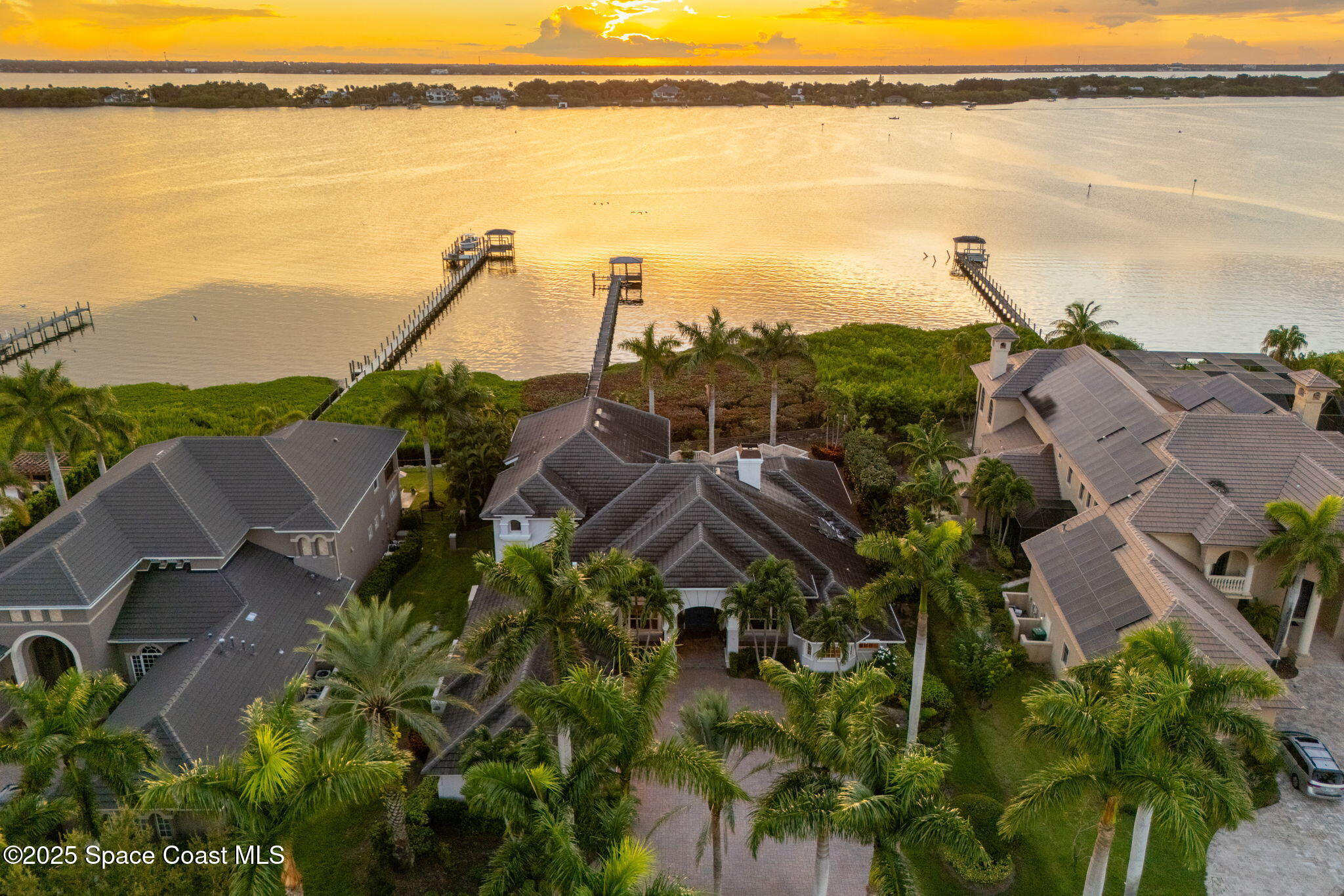 327 Lansing Island Drive