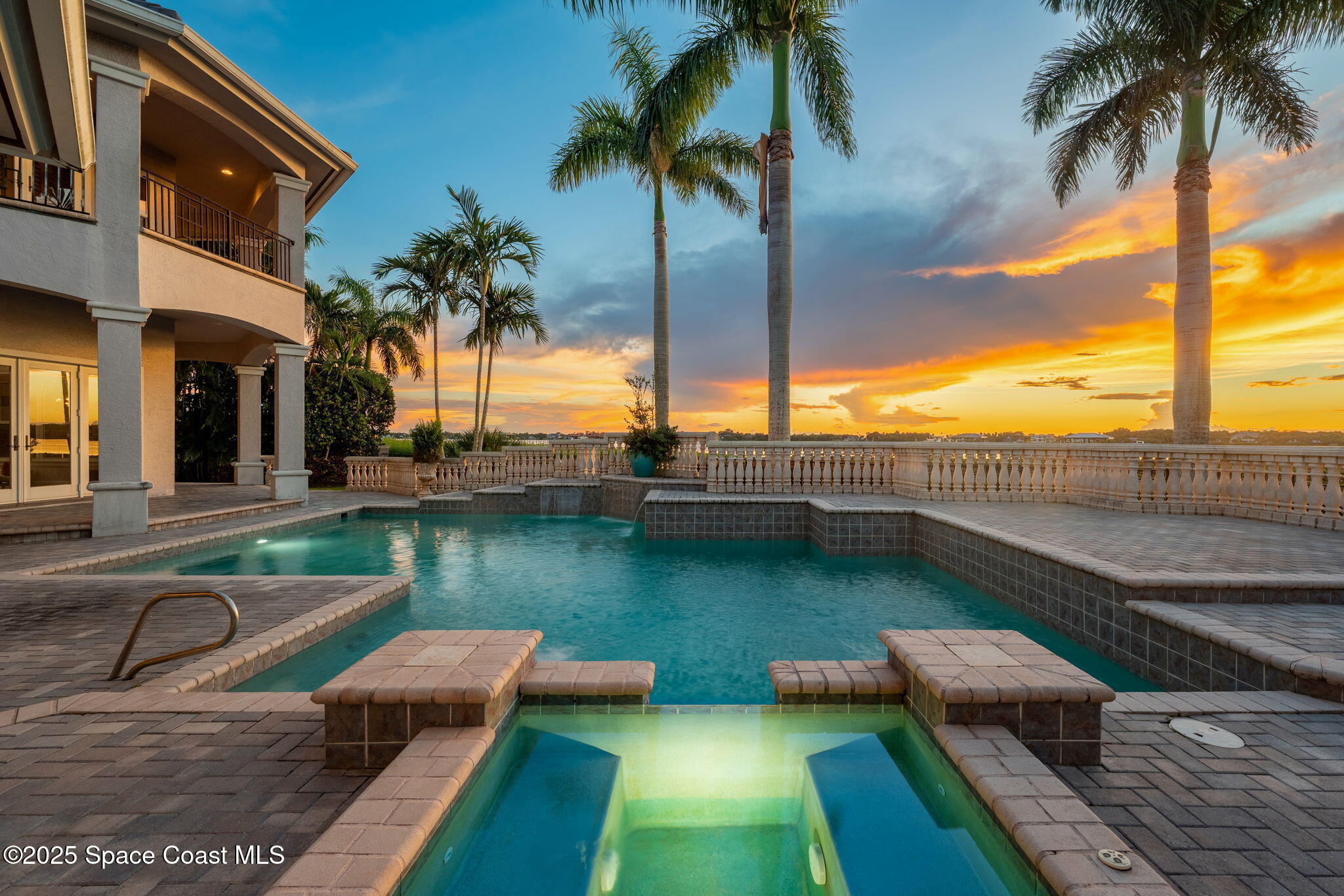 327 Lansing Island Drive