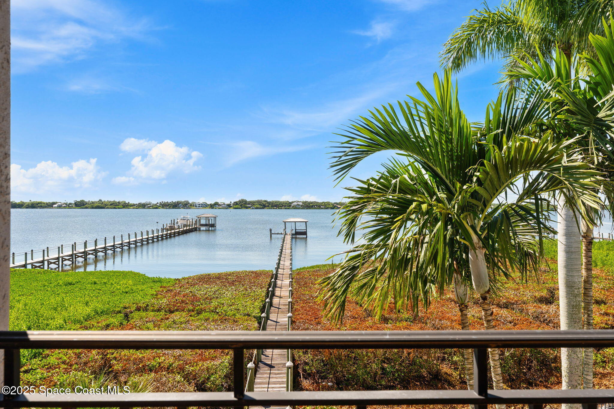 327 Lansing Island Drive