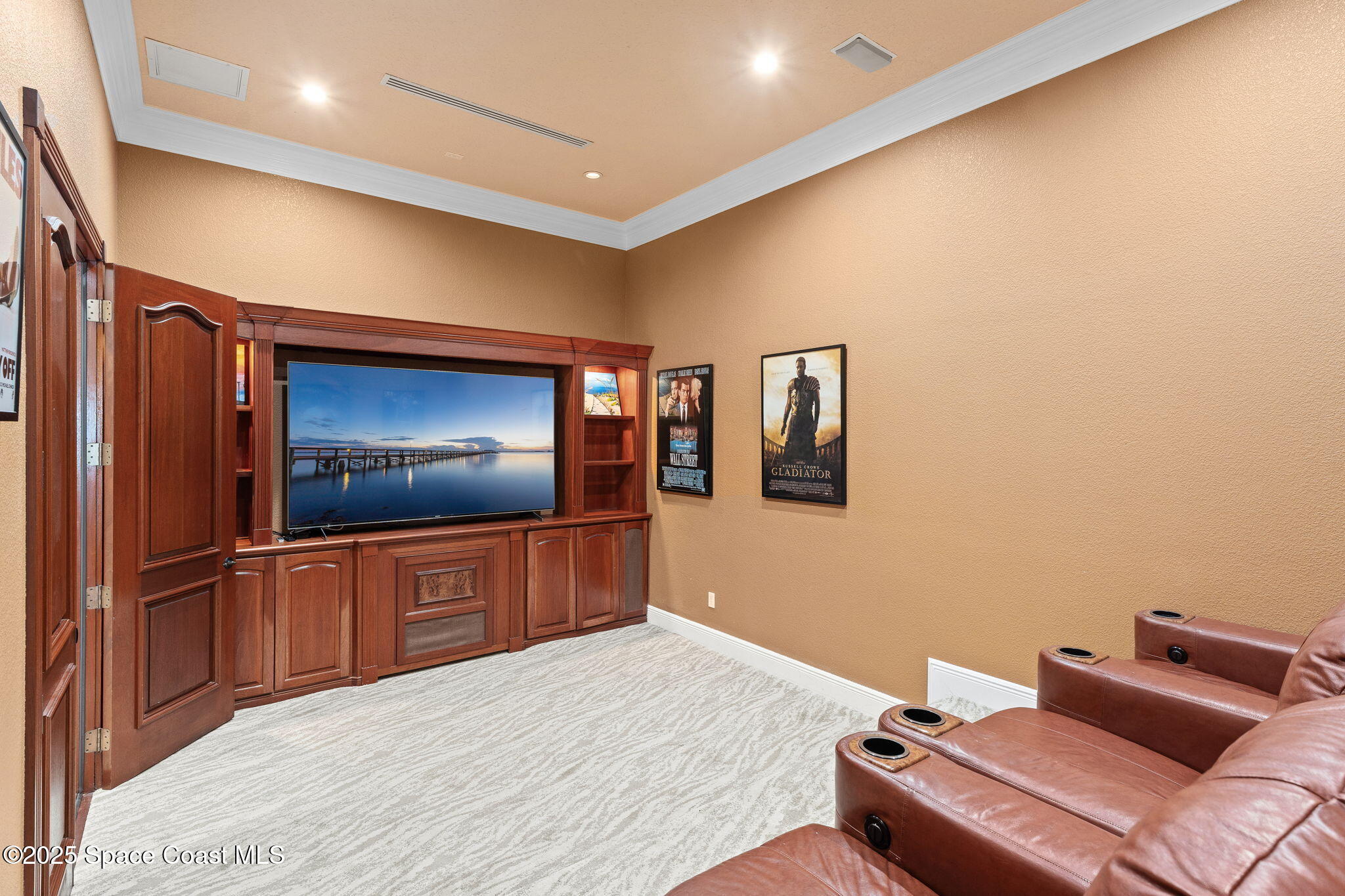 327 Lansing Island Drive