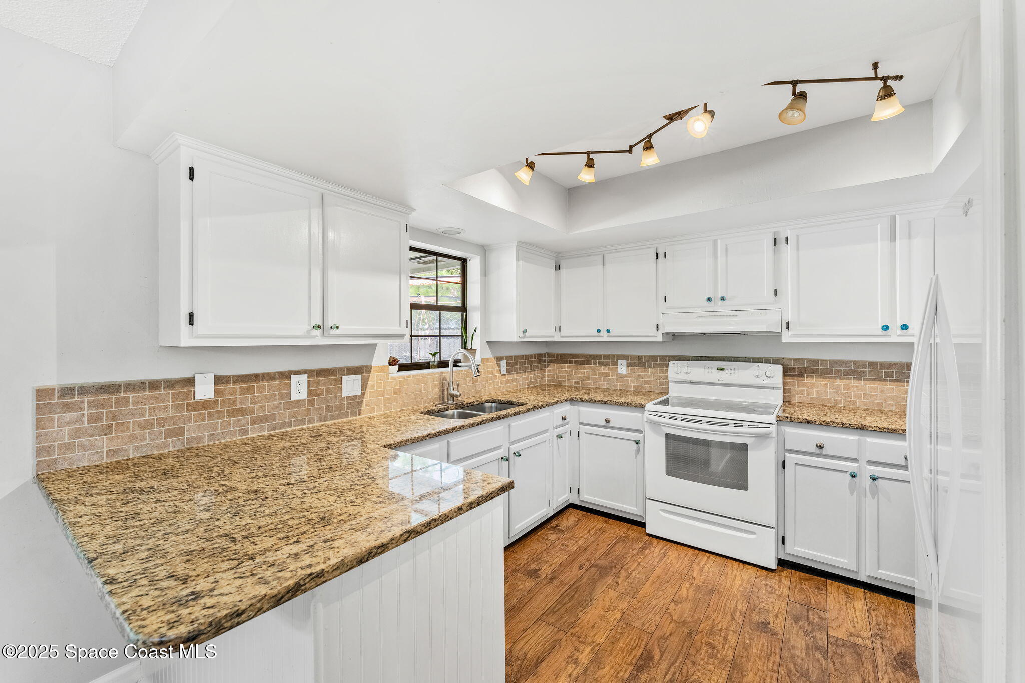 1370 Medina Avenue NW