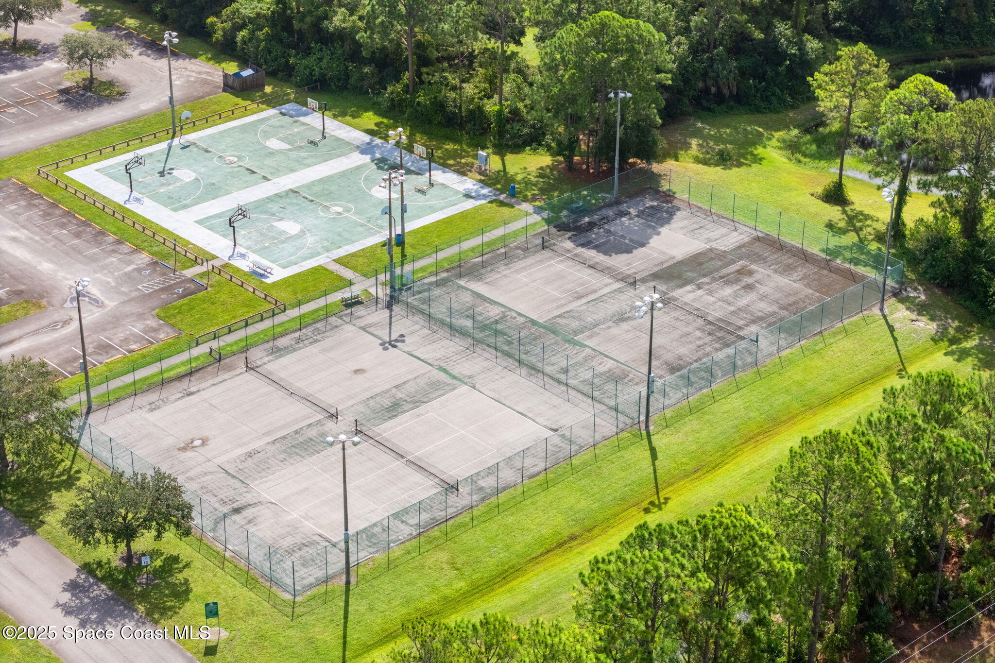 1370 Medina Avenue NW